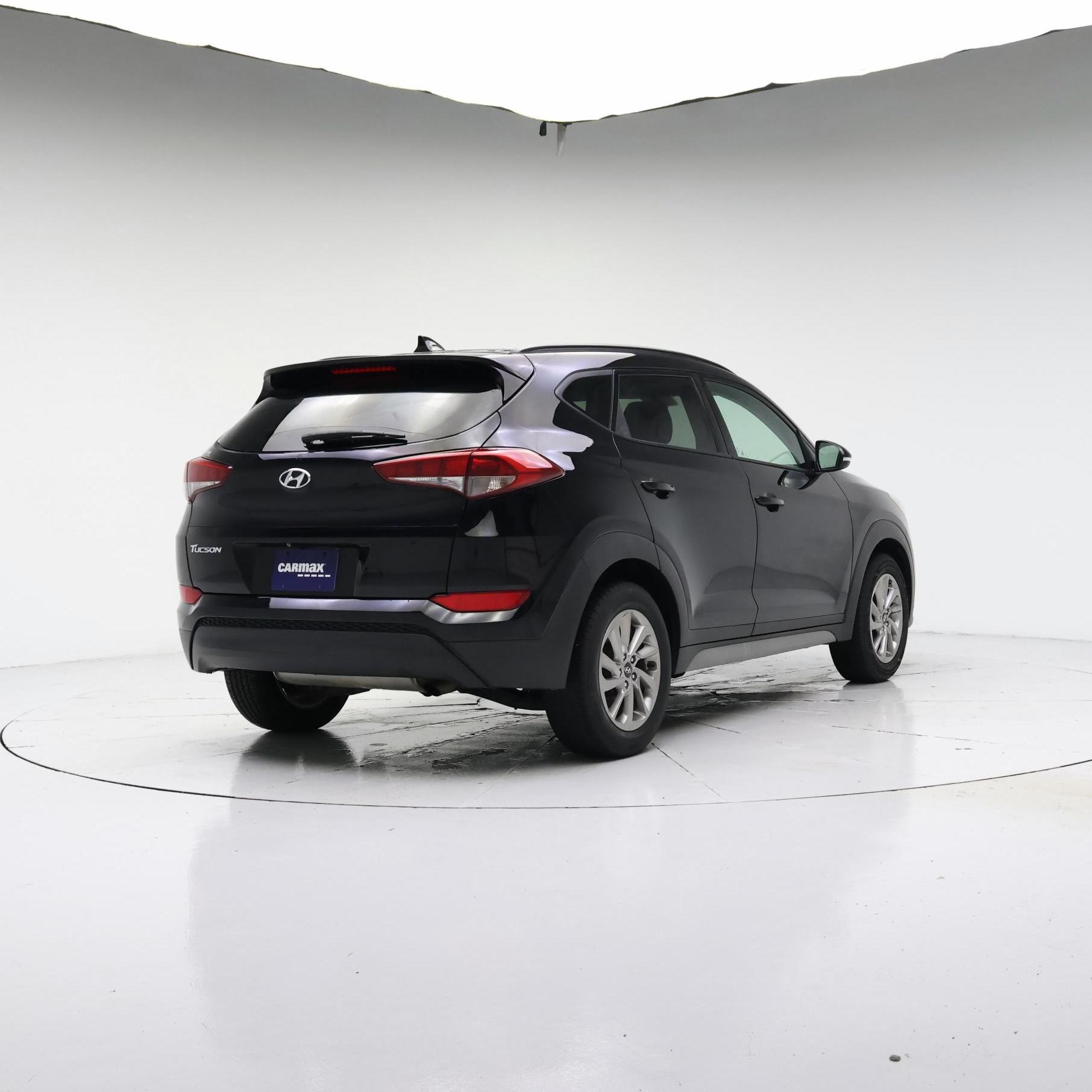 Thumbnail: 2017 Hyundai Tucson - 8