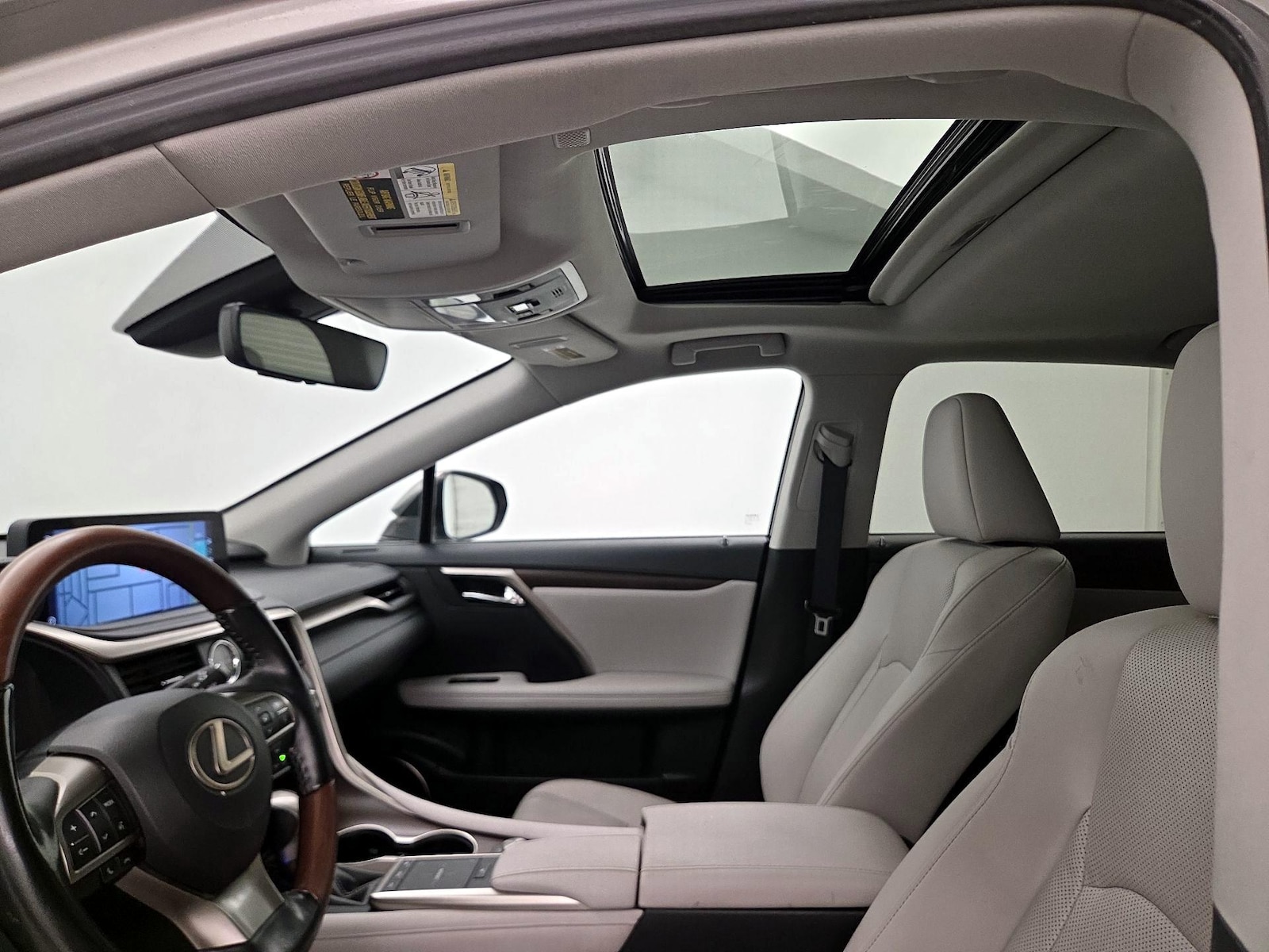 Sunroof(s) & Overhead Airbags