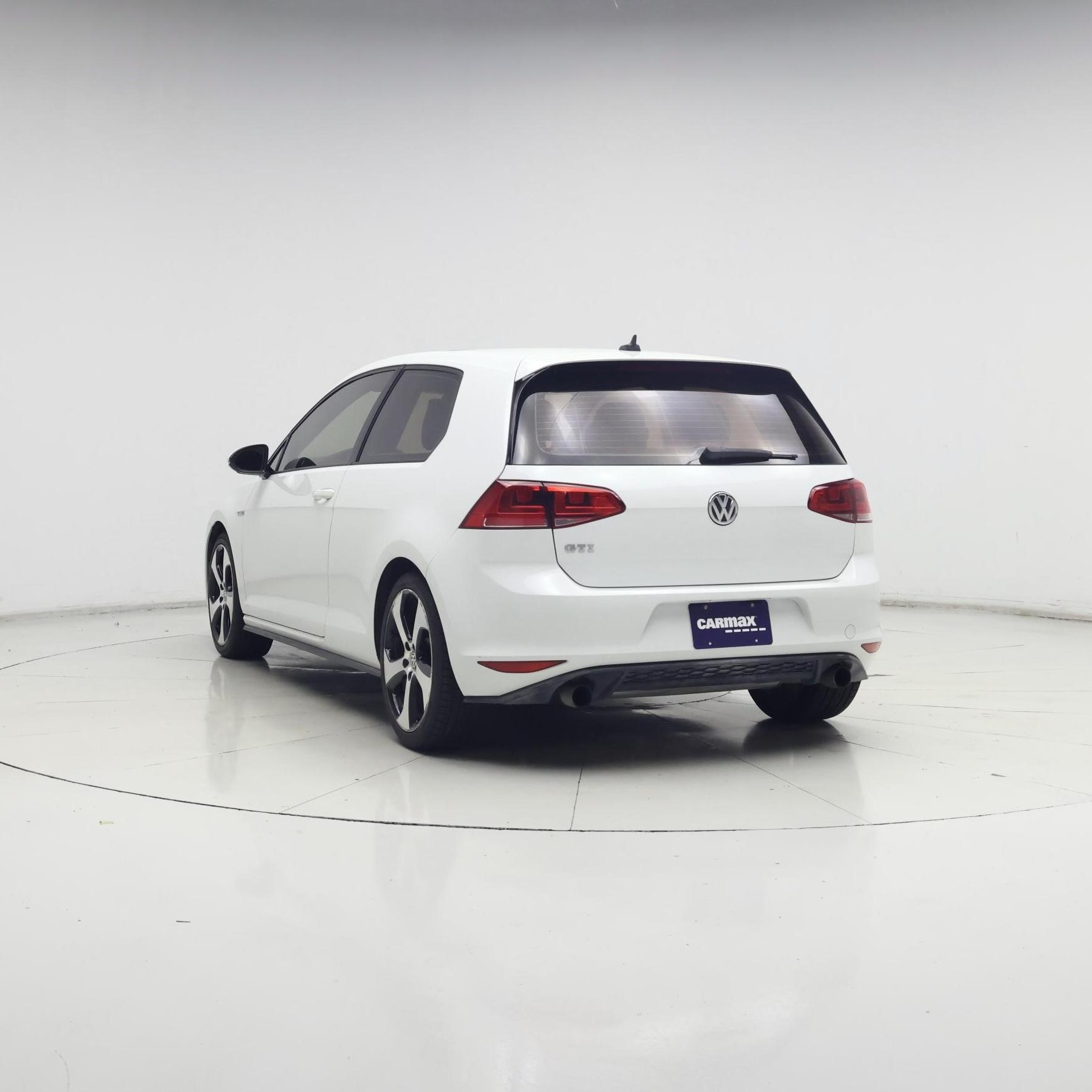 Thumbnail: 2015 Volkswagen Golf - 2