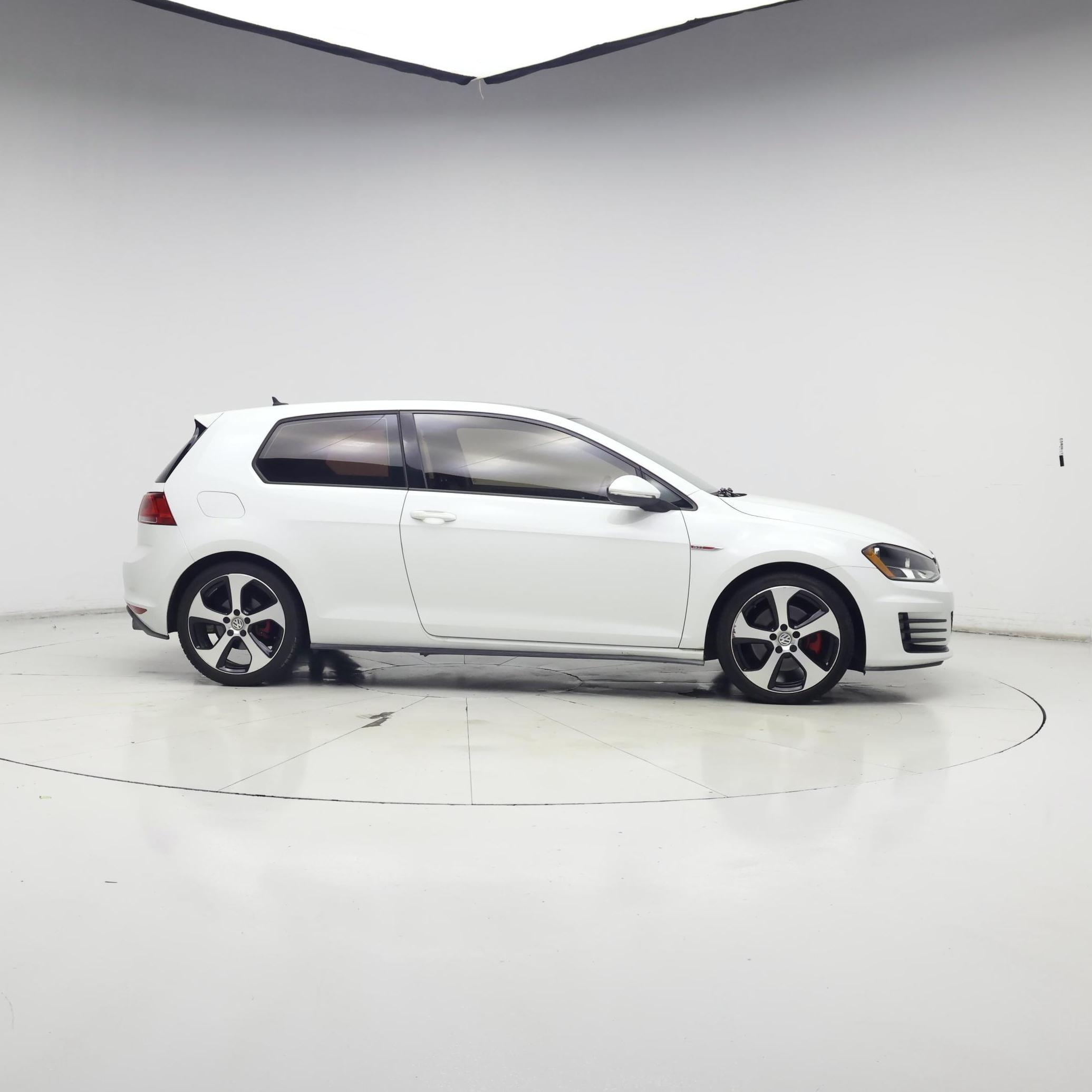 Thumbnail: 2015 Volkswagen Golf - 7