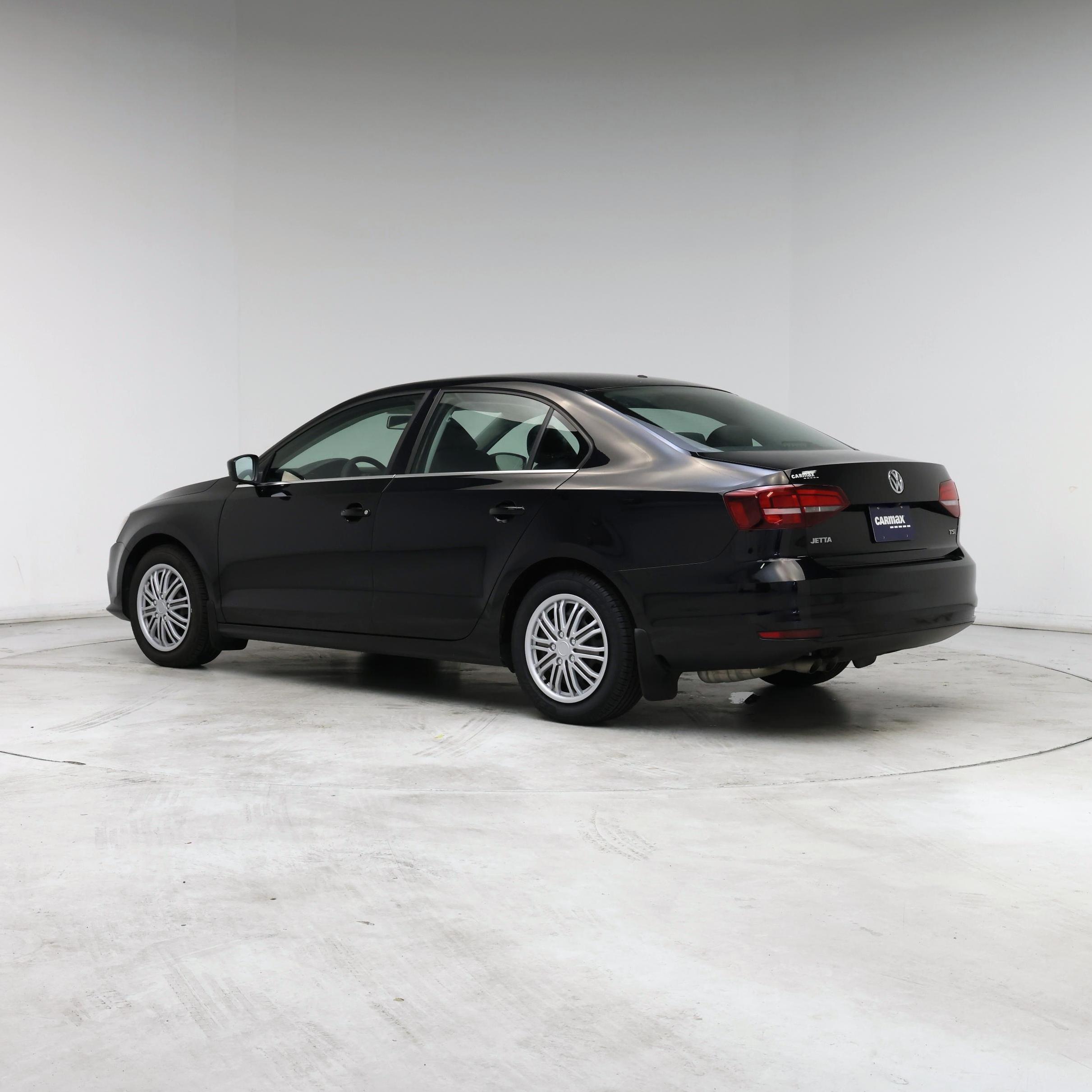 Thumbnail: 2017 Volkswagen Jetta - 2