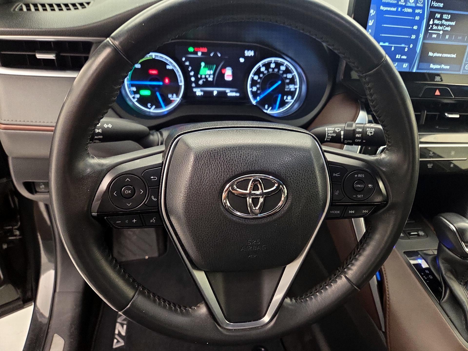 Thumbnail: 2021 Toyota Venza - 10