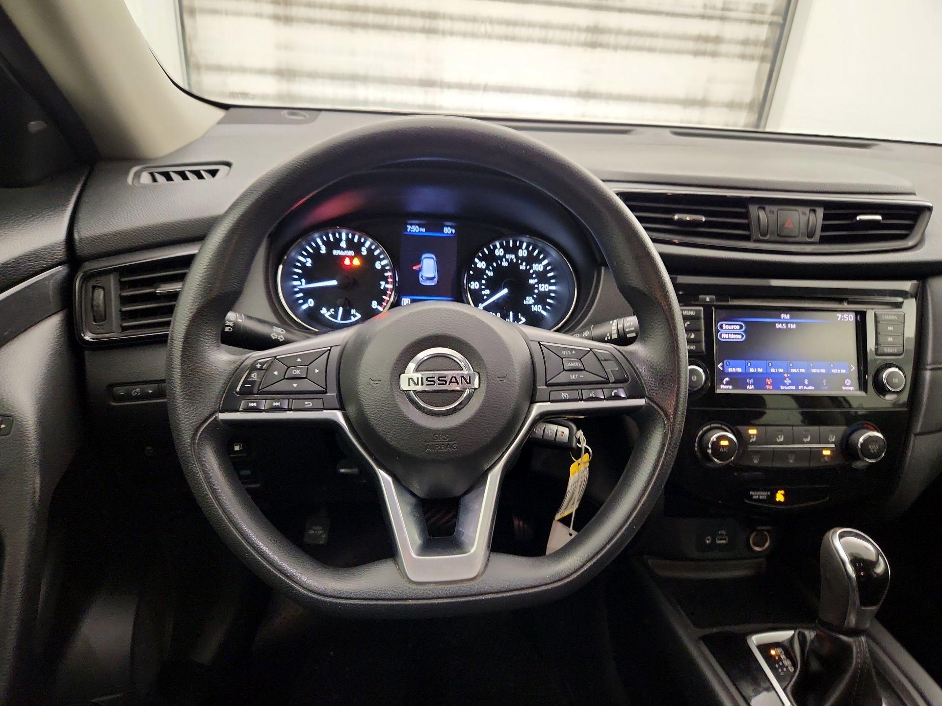 Thumbnail: 2018 Nissan Rogue - 10