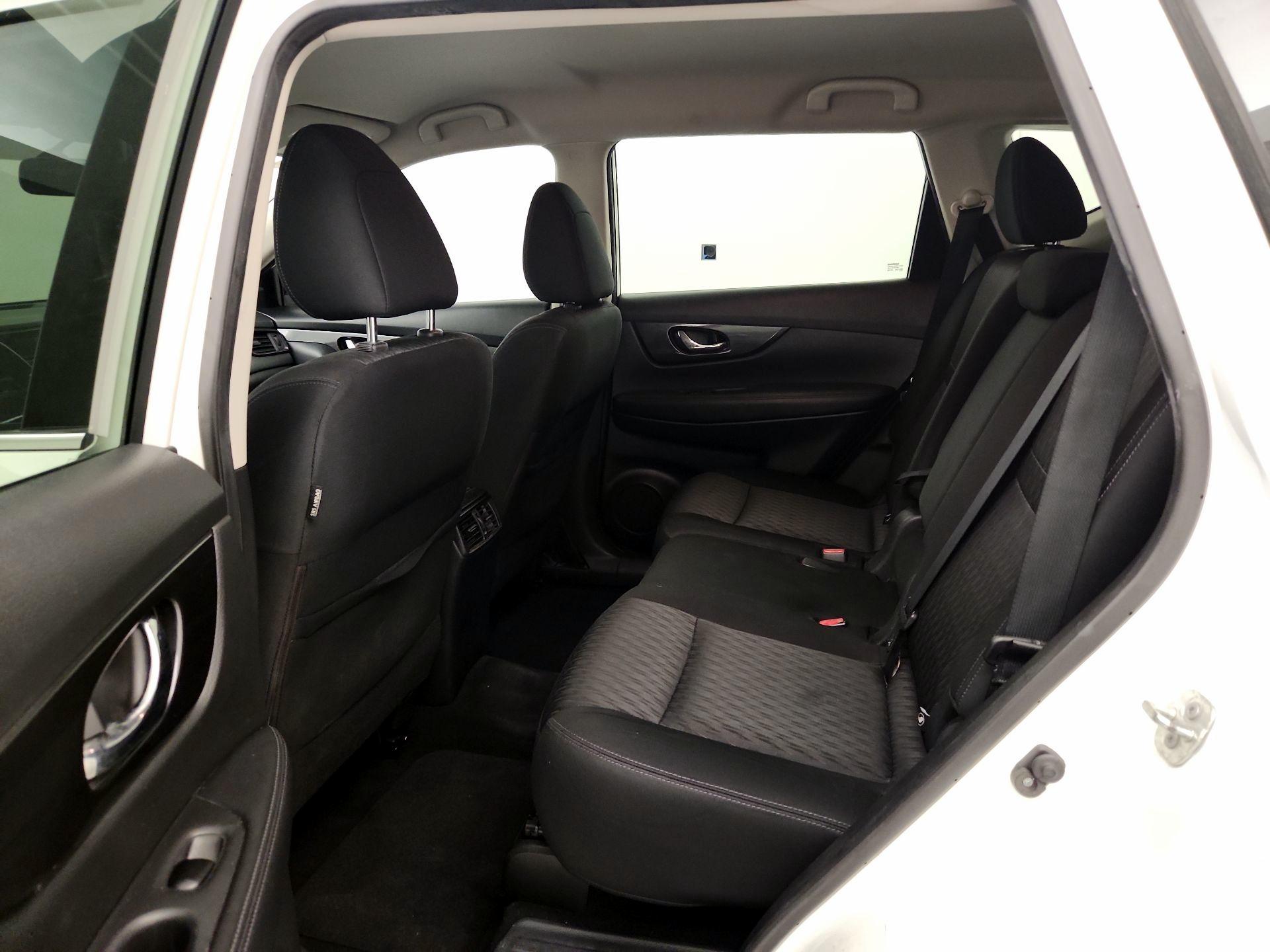 Thumbnail: 2018 Nissan Rogue - 19