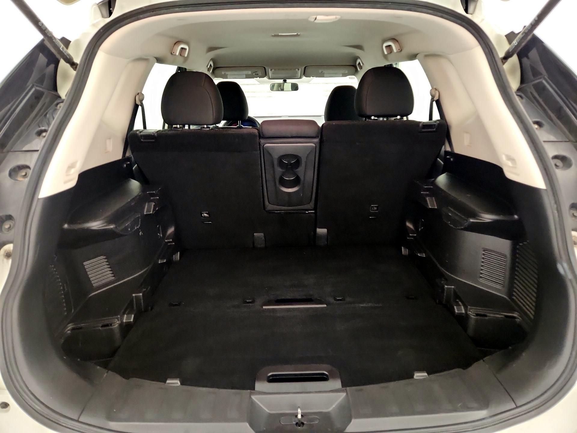 Thumbnail: 2018 Nissan Rogue - 20
