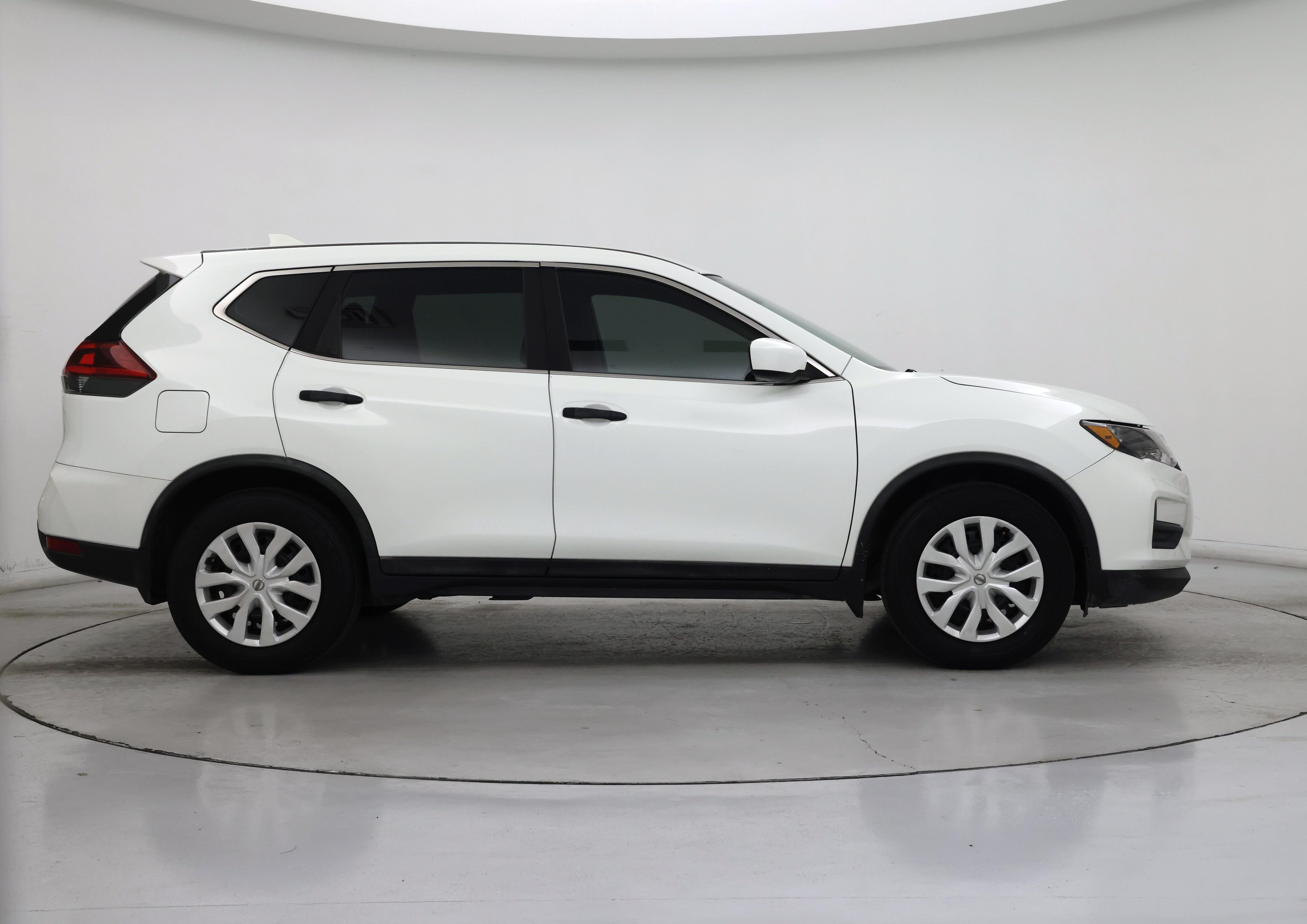 Thumbnail: 2018 Nissan Rogue - 7