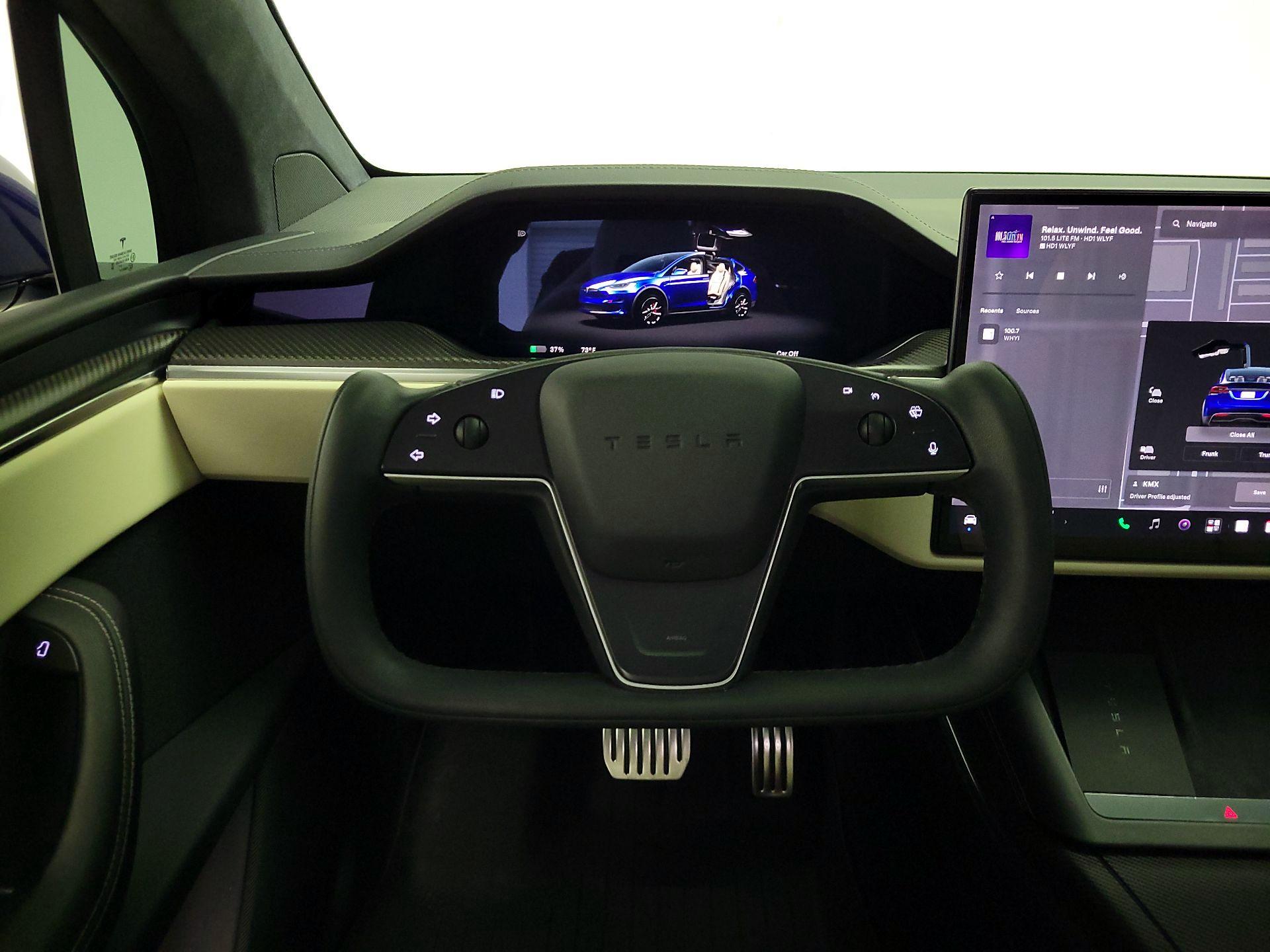 Thumbnail: 2023 Tesla Model X - 10