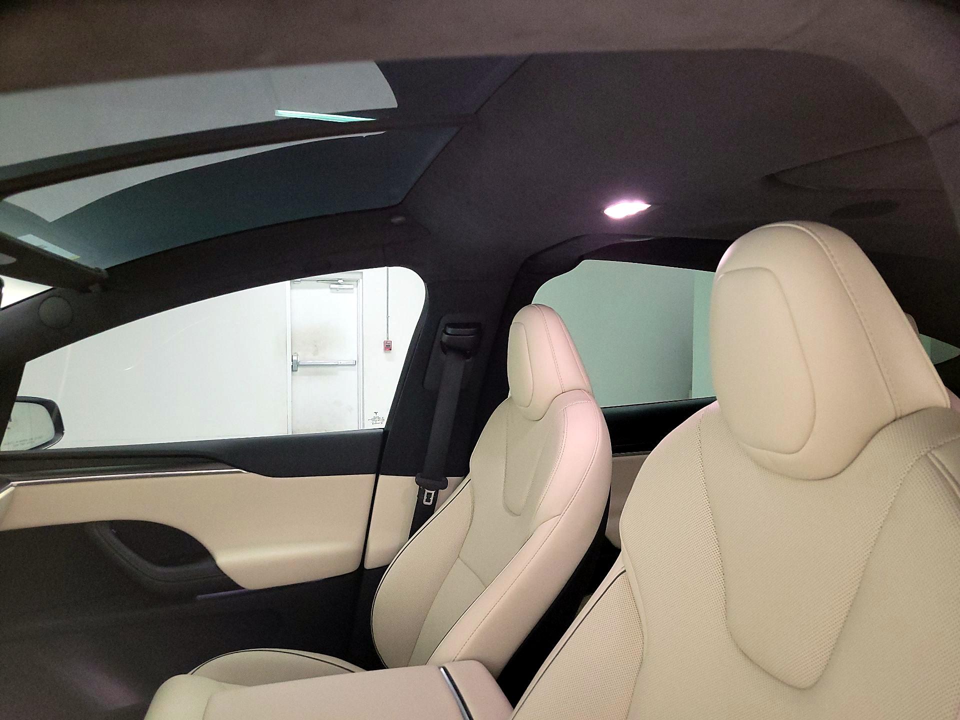 Thumbnail: 2023 Tesla Model X - 19