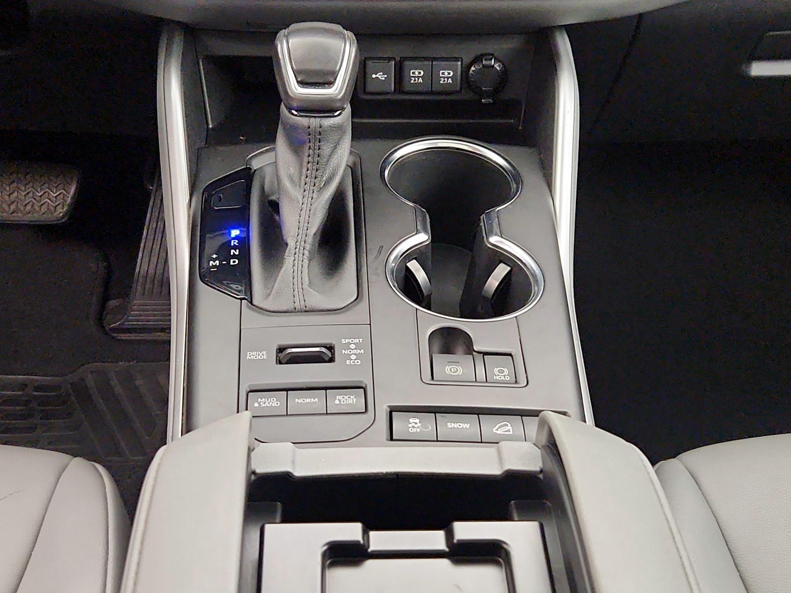 2021 Toyota Highlander XLE - Photo 19