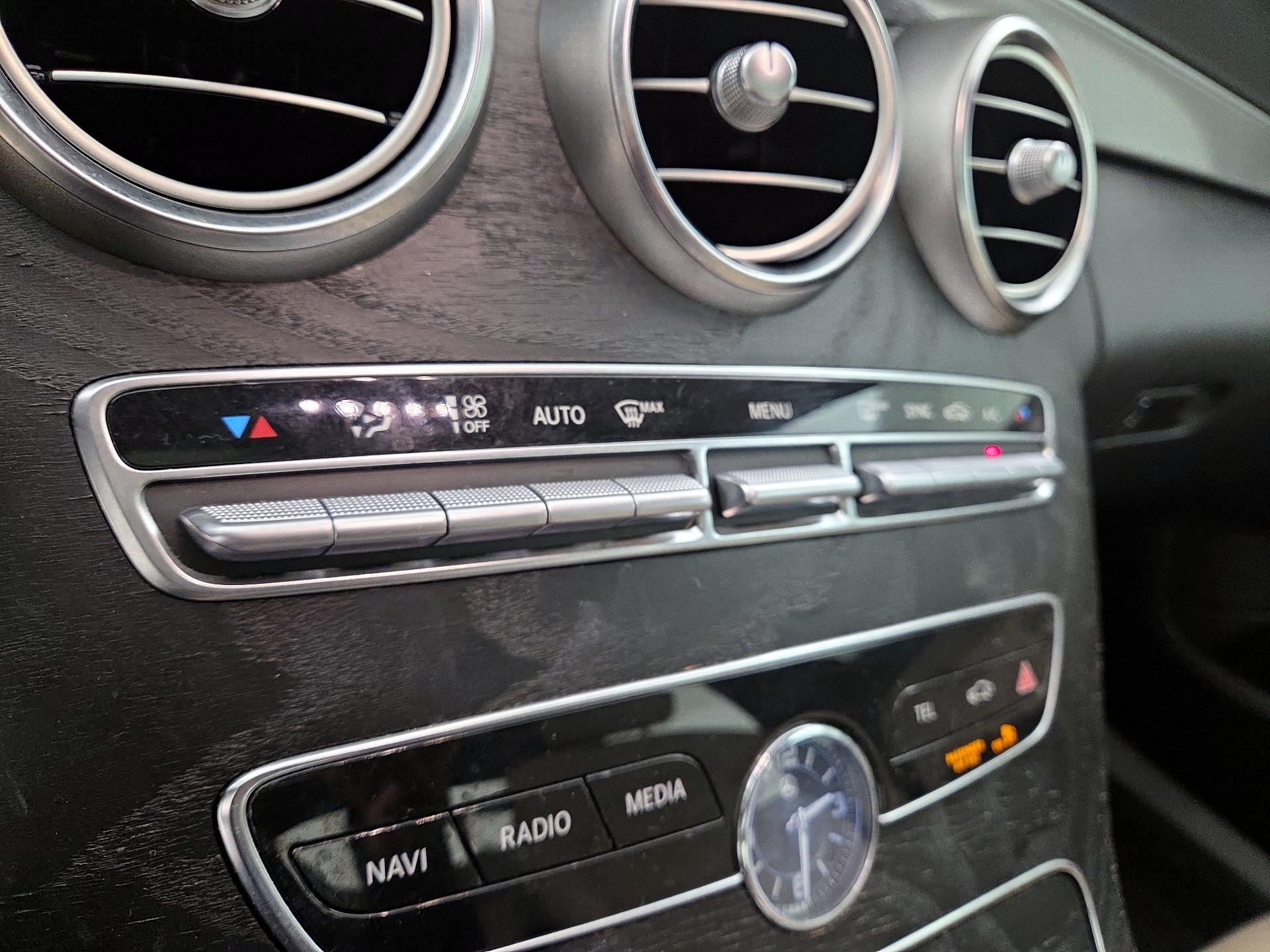 Thumbnail: 2019 Mercedes-Benz C-Class - 16