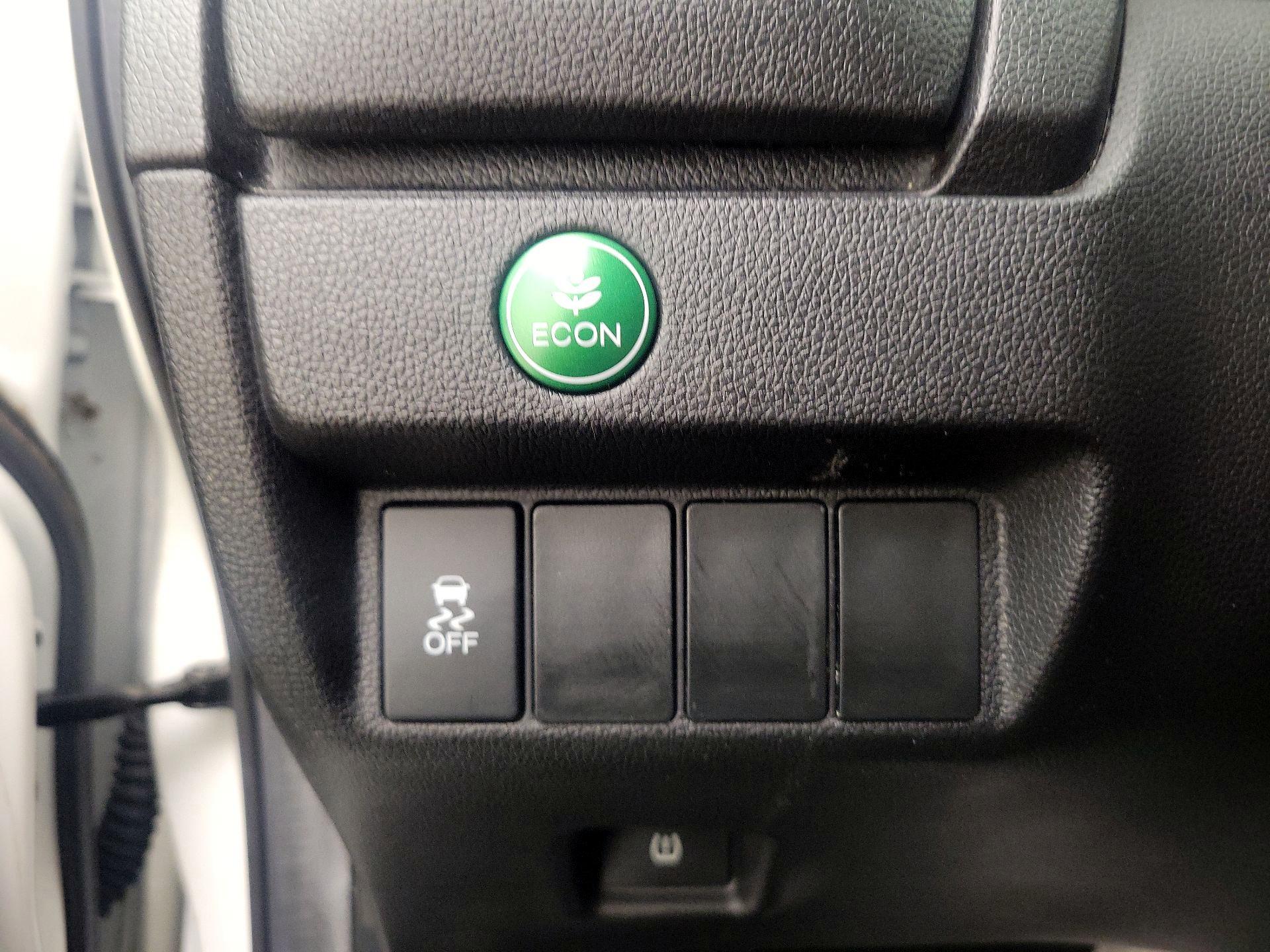 Thumbnail: 2016 Honda Fit - 13