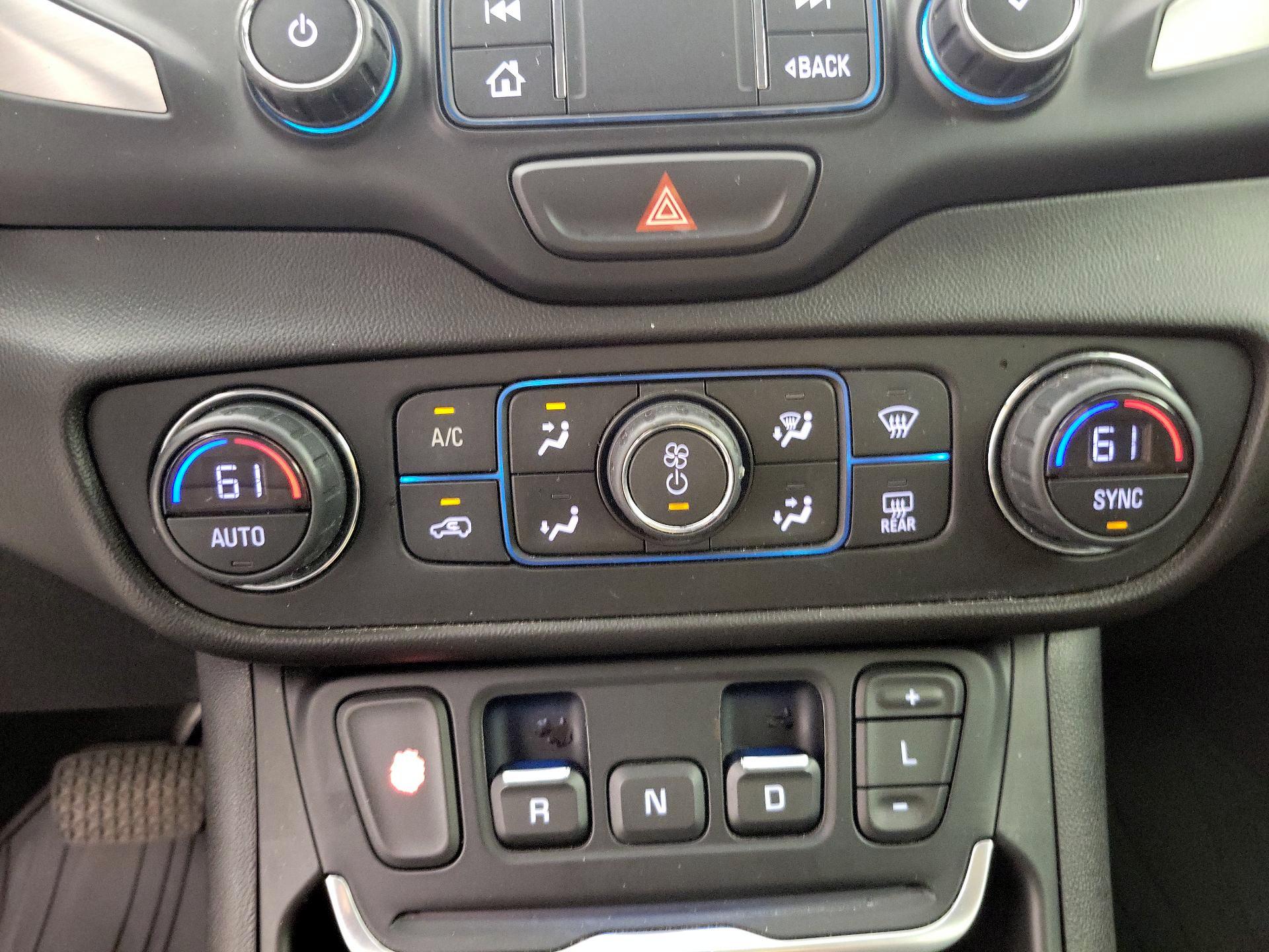 Thumbnail: 2019 GMC Terrain - 16
