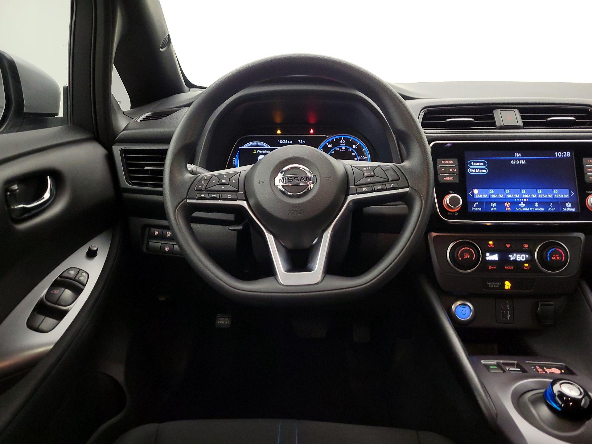 Thumbnail: 2022 Nissan Leaf - 10