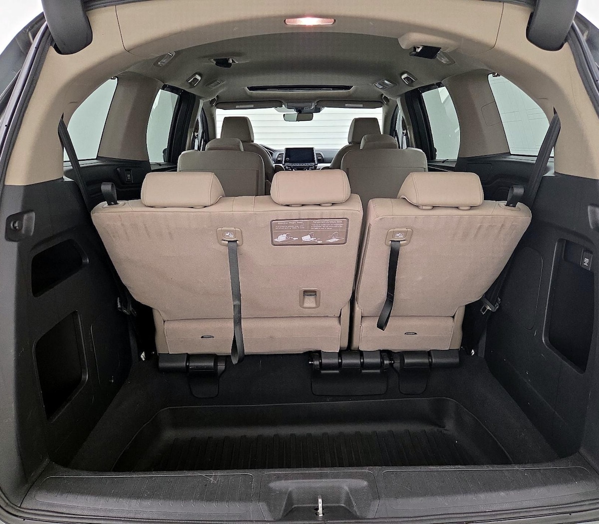 Trunk/Cargo (Seats Up)