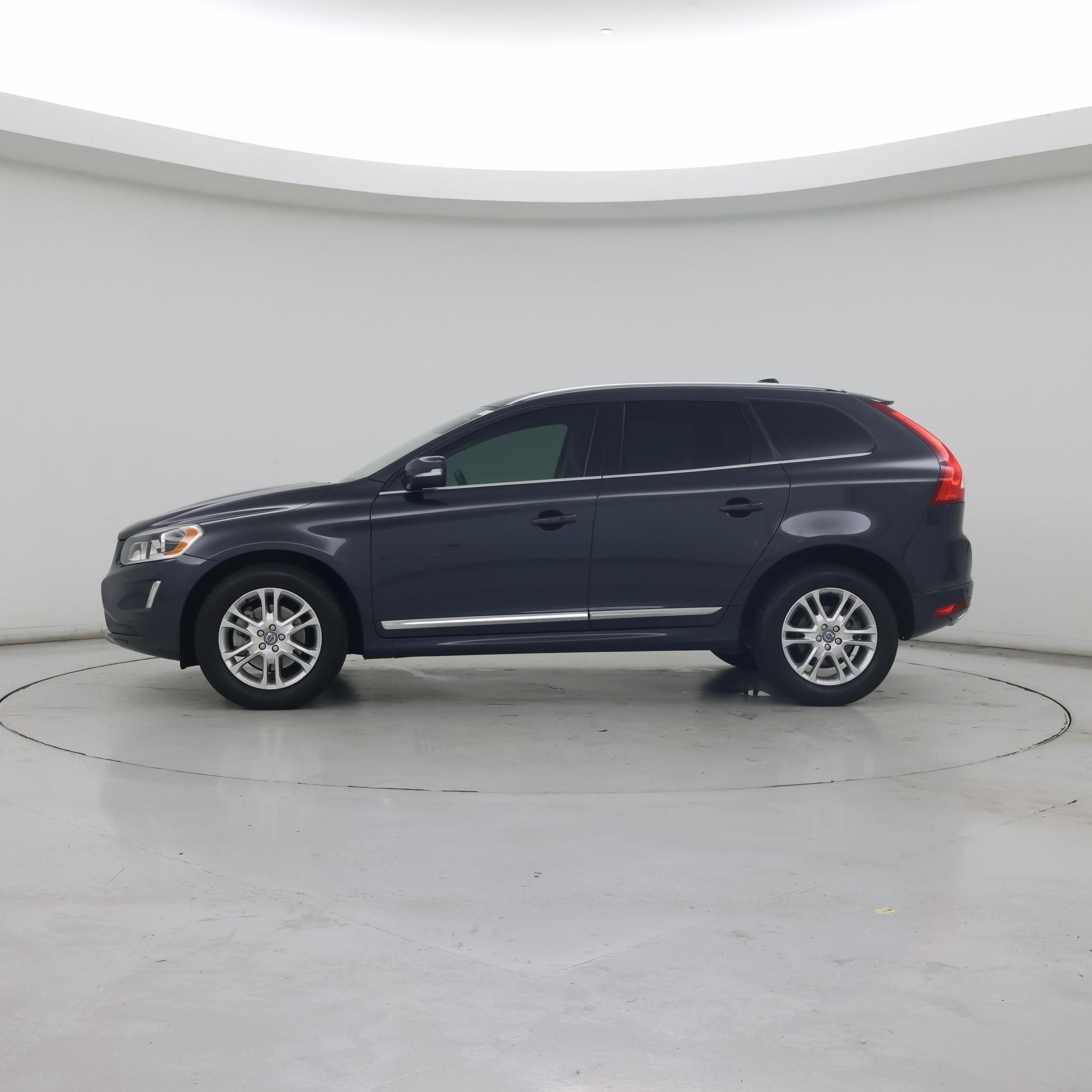 Thumbnail: 2016 Volvo XC60 - 3