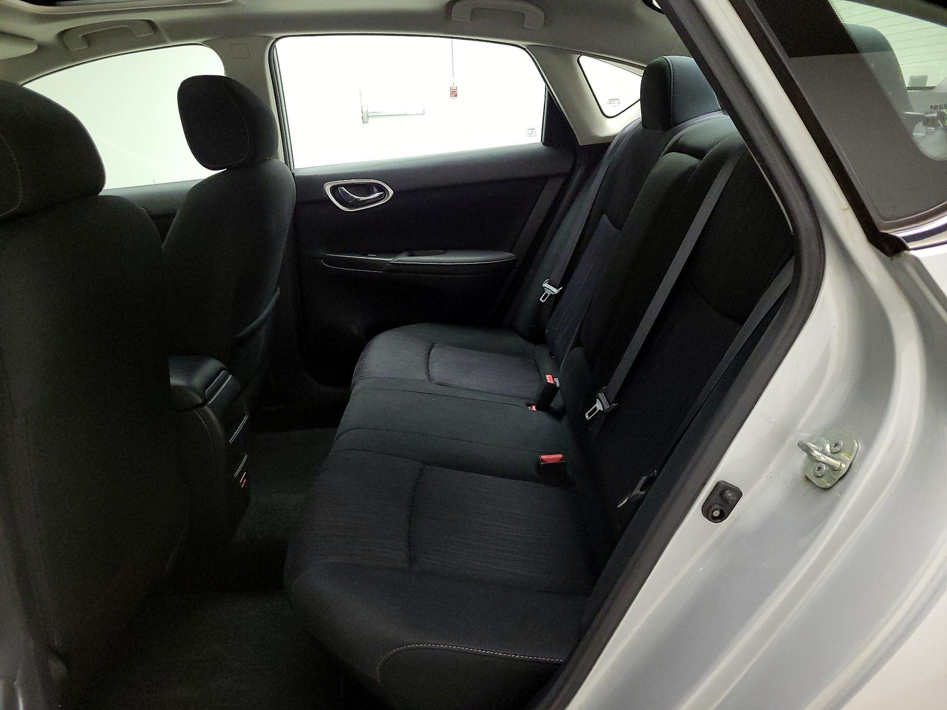 Thumbnail: 2019 Nissan Sentra - 20