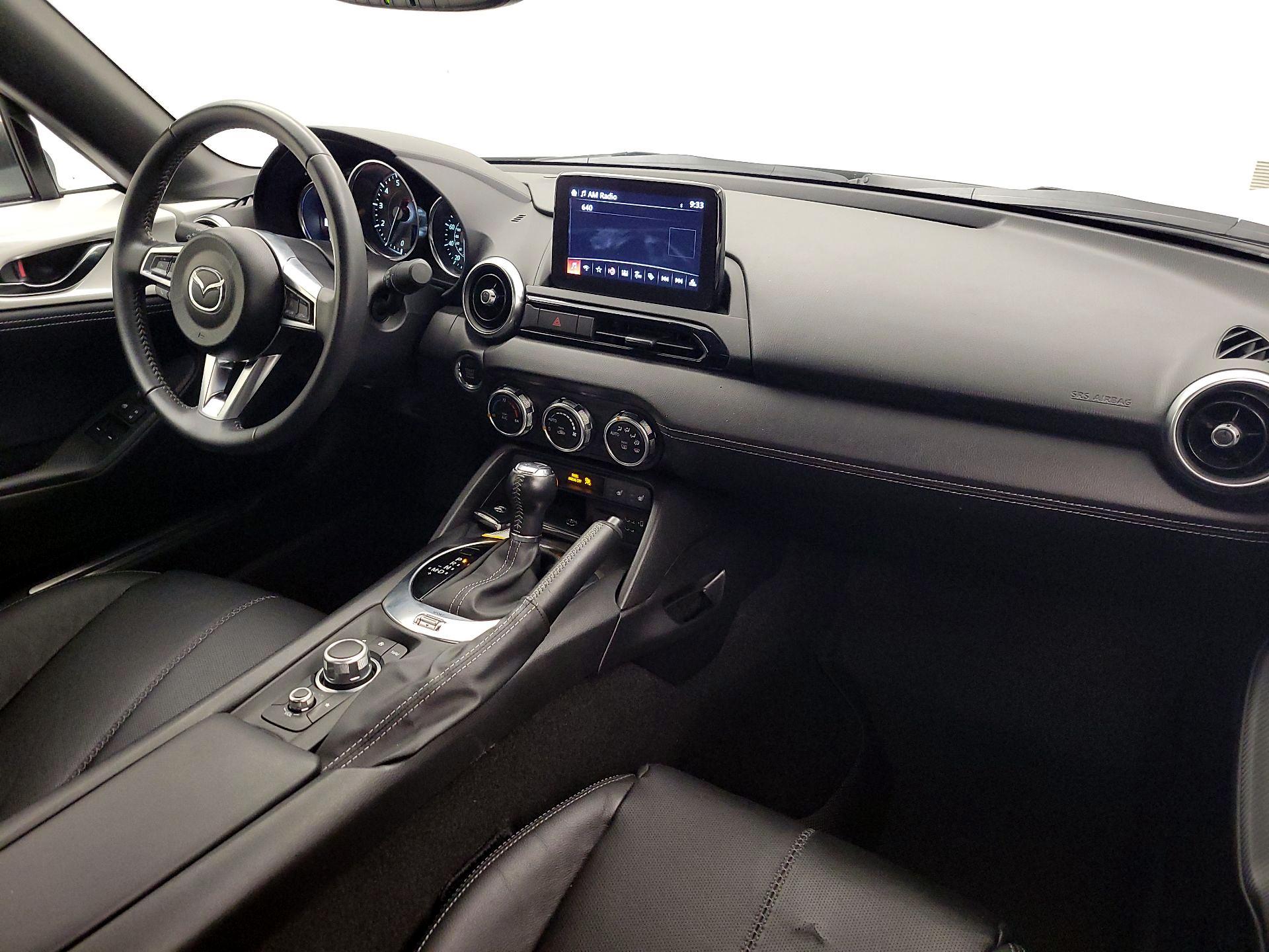Thumbnail: 2021 Mazda MX-5 Miata - 9