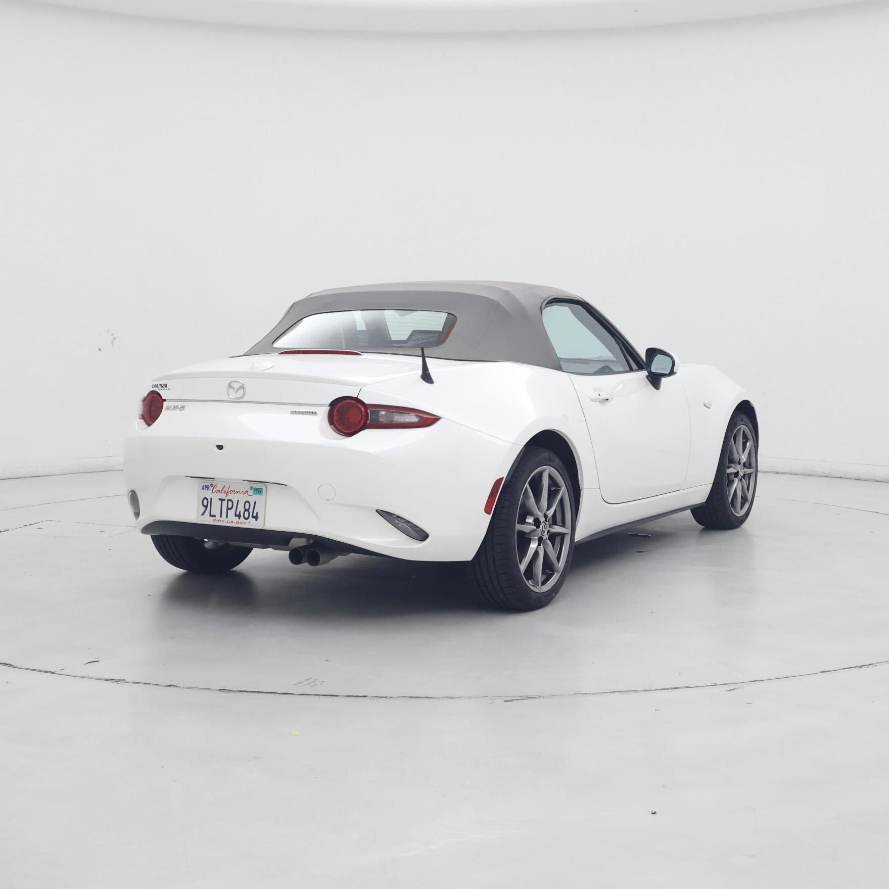 Thumbnail: 2021 Mazda MX-5 Miata - 8