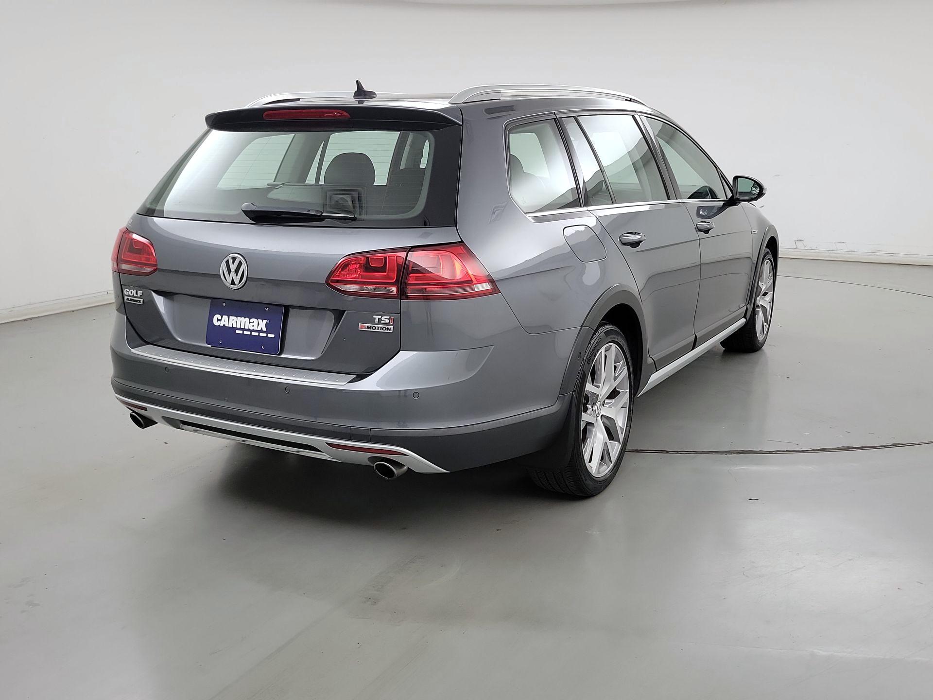 Thumbnail: 2017 Volkswagen Golf - 5