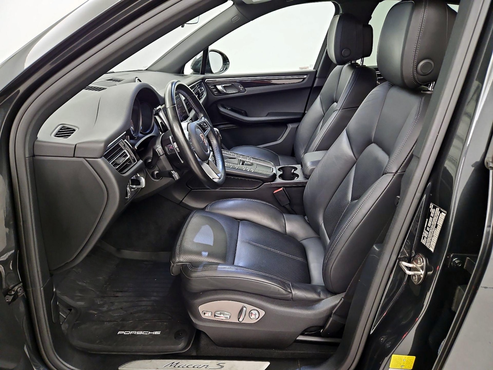 2020 Porsche Macan S - Photo 12