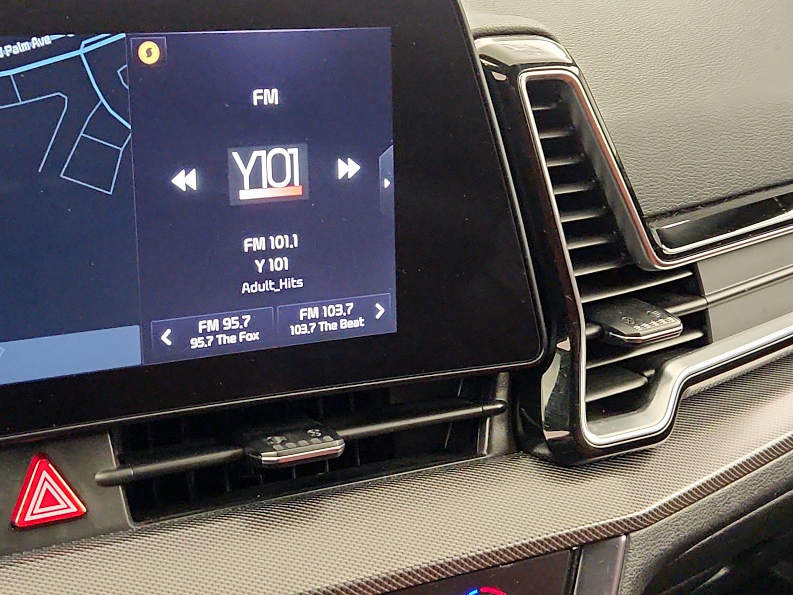 2025 Kia Sportage SX Prestige Hybrid - Photo 17