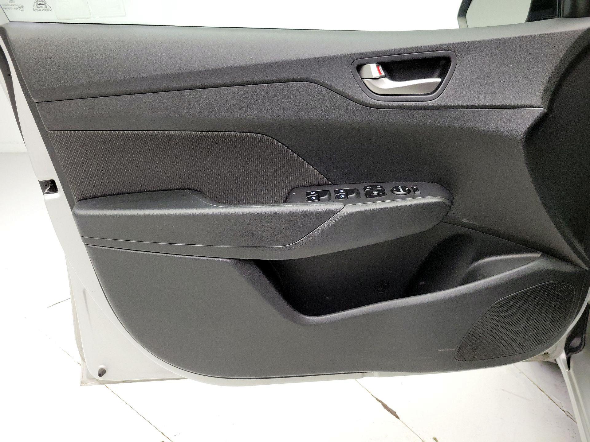 Thumbnail: 2020 Hyundai Accent - 12