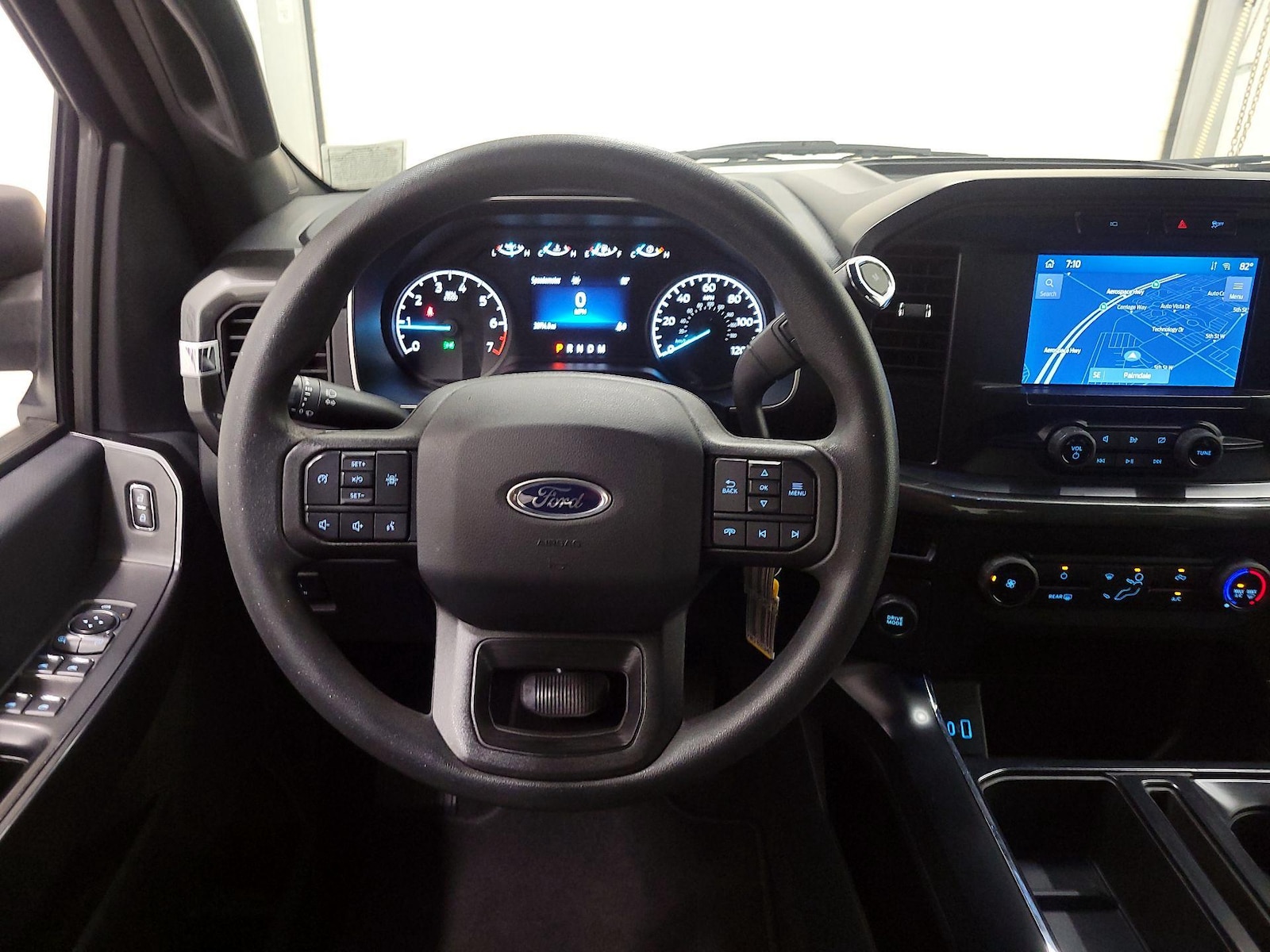 2023 Ford F-150 XL - Photo 11