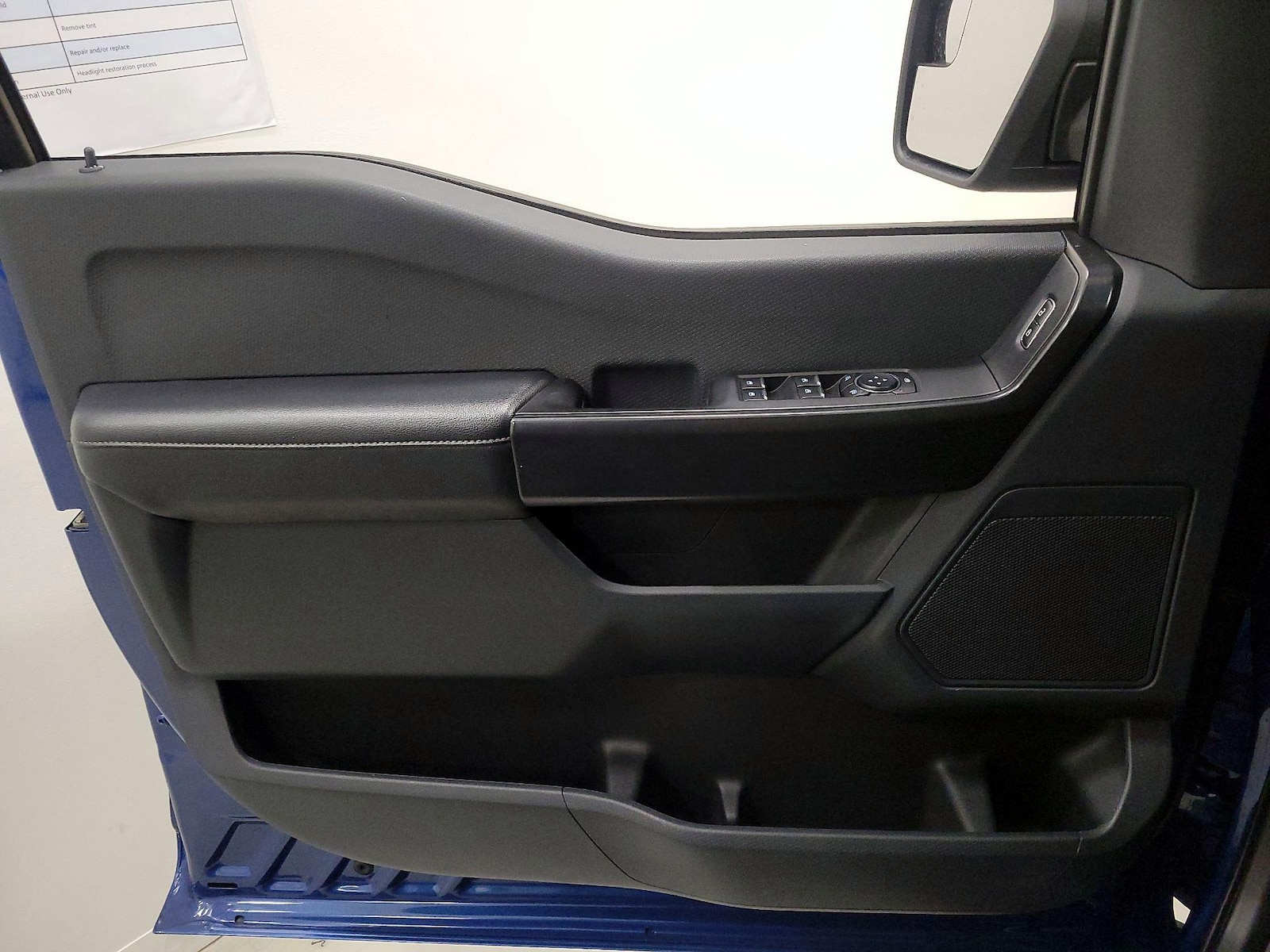 2023 Ford F-150 XL - Photo 13