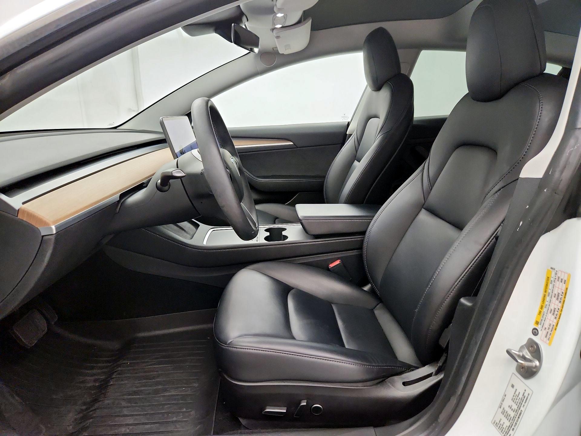 Thumbnail: 2021 Tesla Model 3 - 11