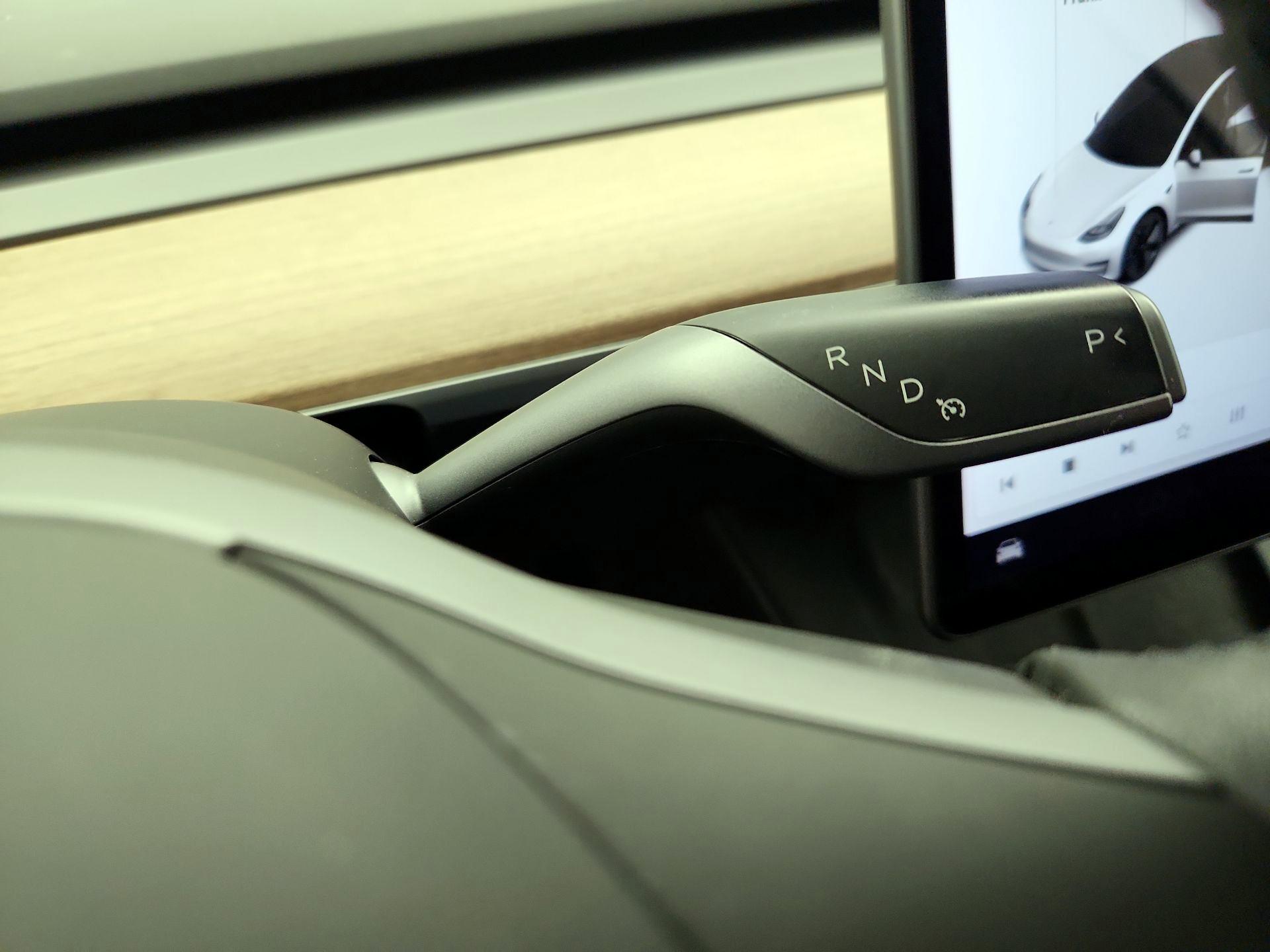 Thumbnail: 2021 Tesla Model 3 - 17