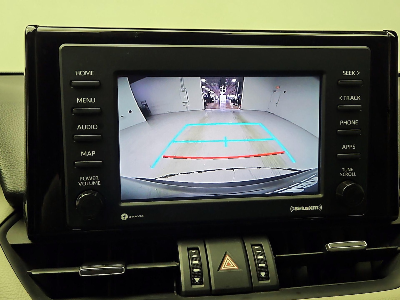 2020 Toyota RAV4 XLE Premium - Photo 15