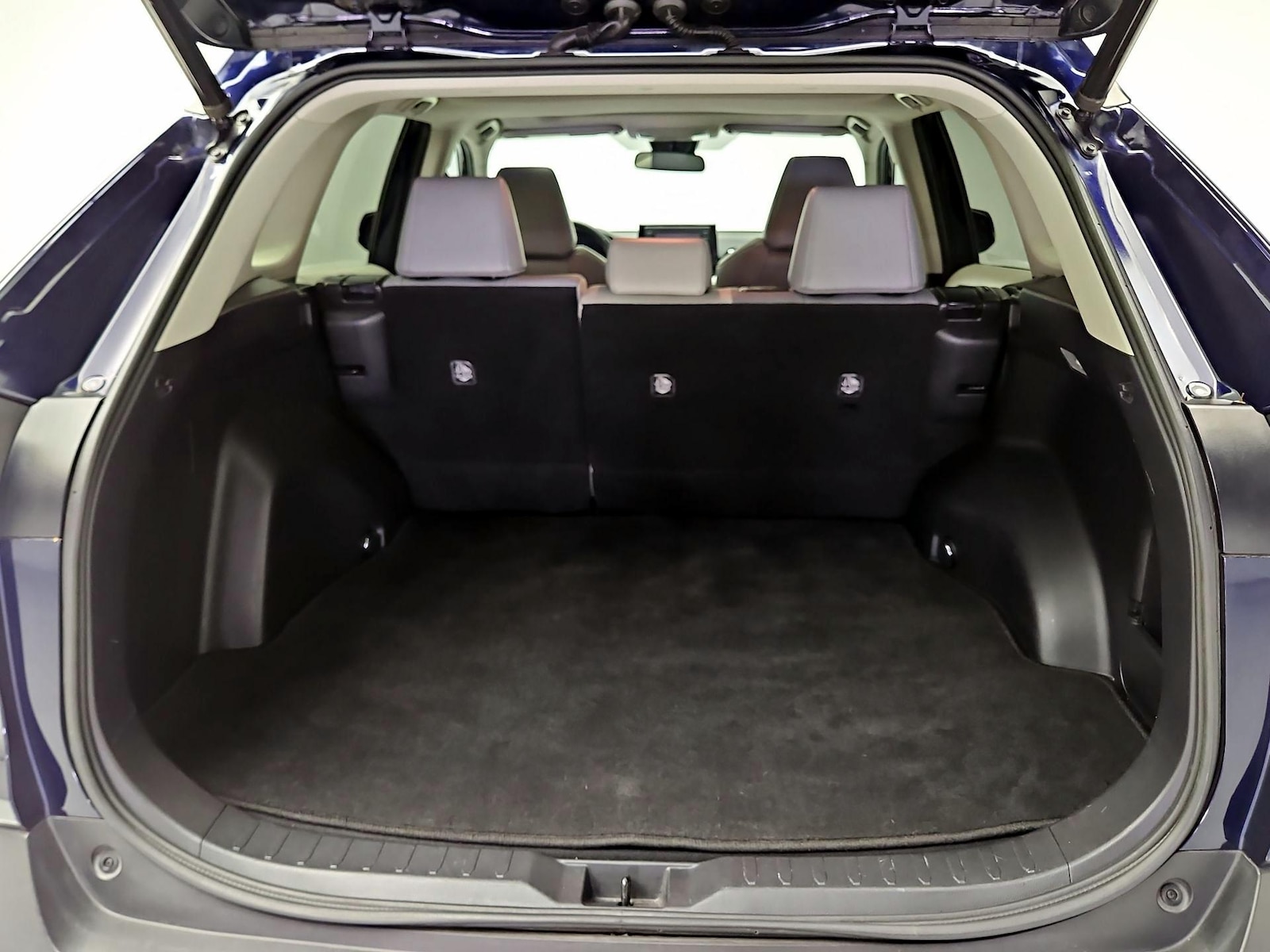 2020 Toyota RAV4 XLE Premium - Photo 22