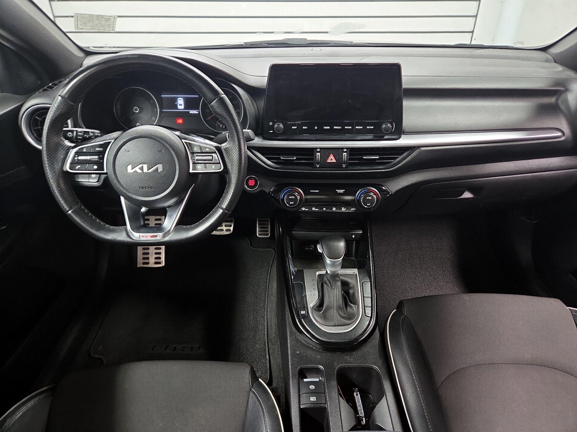 Thumbnail: 2022 Kia Forte - 8