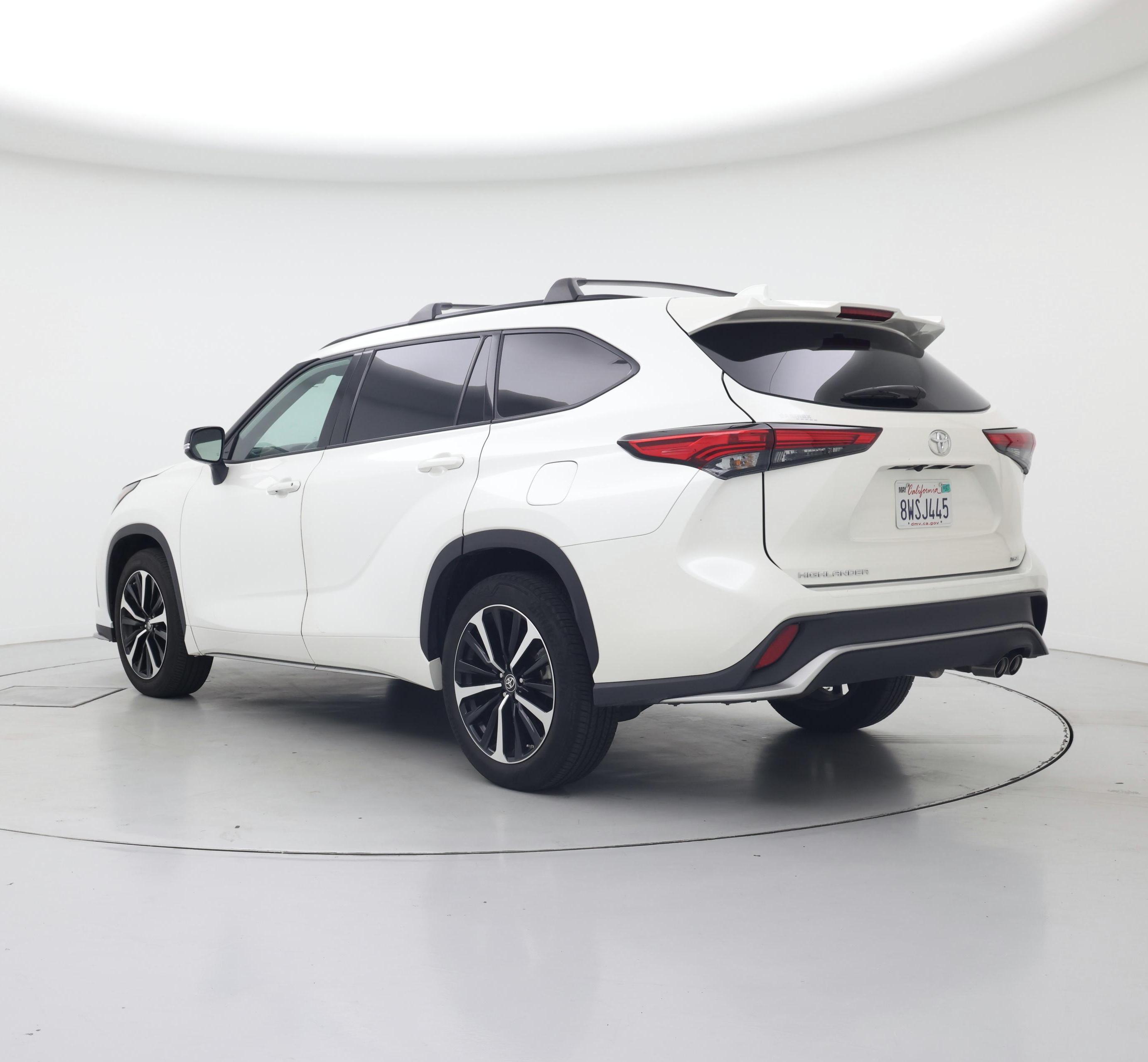 Thumbnail: 2021 Toyota Highlander - 2