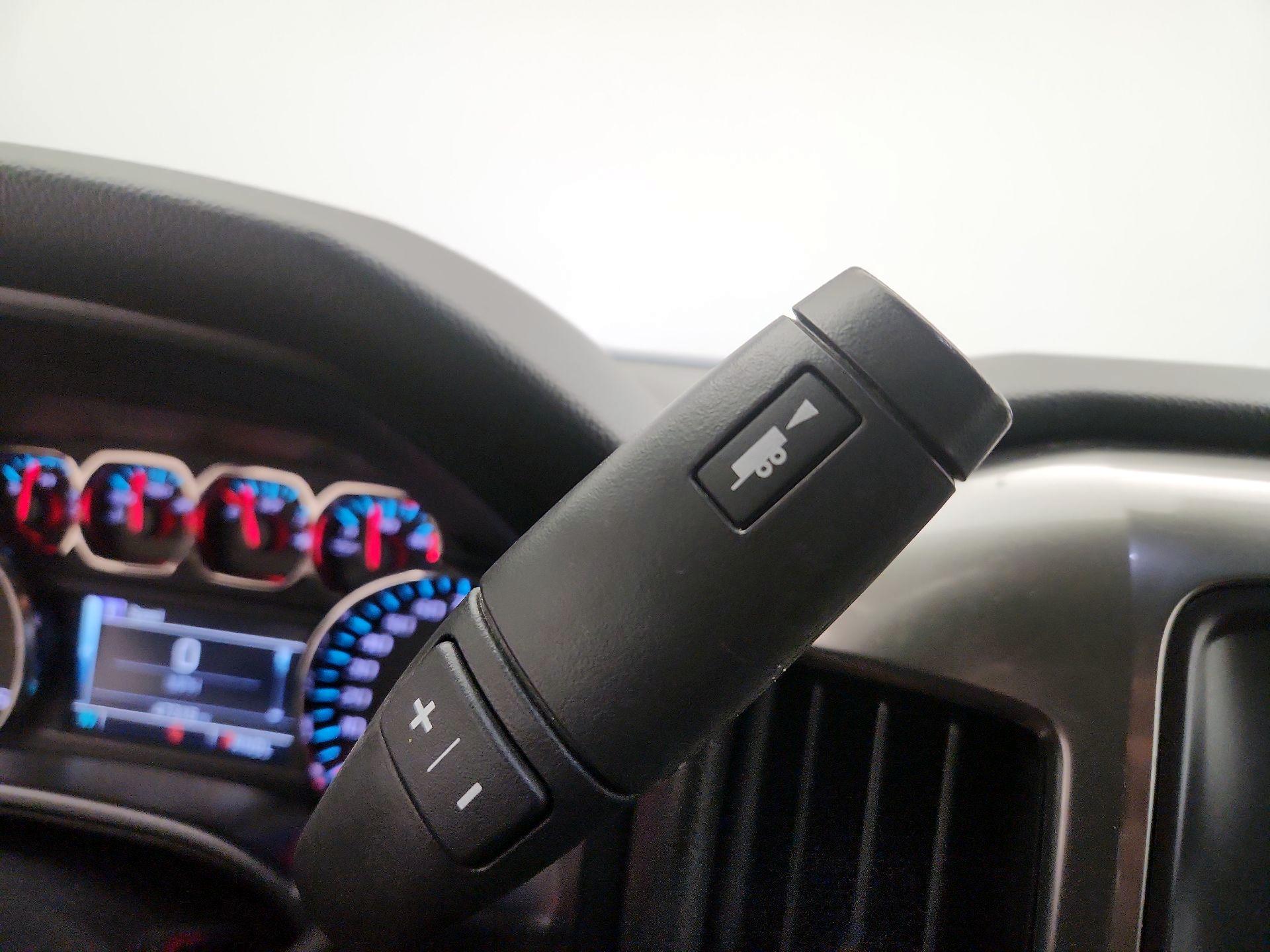 Thumbnail: 2019 Chevrolet Silverado 1500 - 17