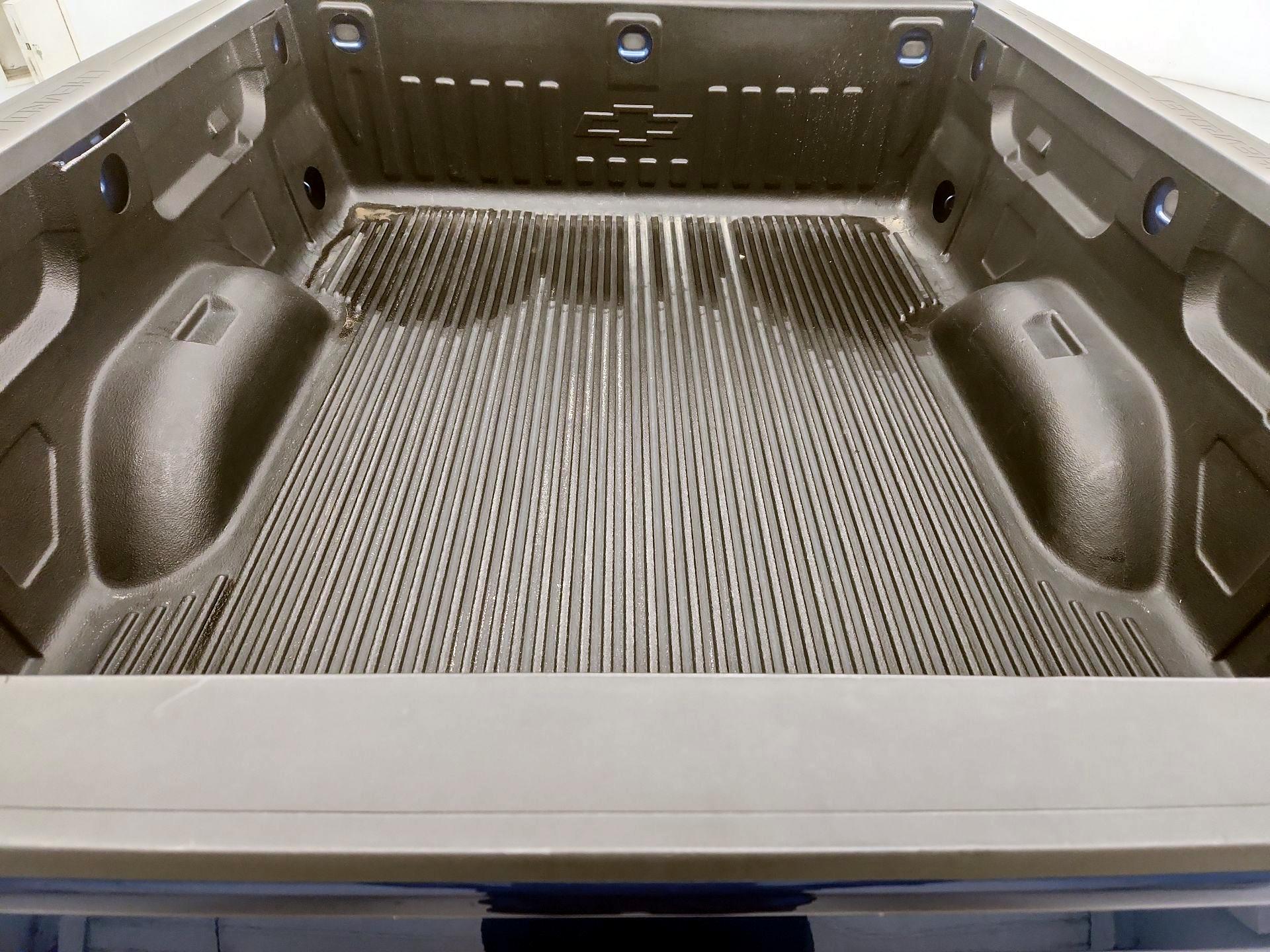 Thumbnail: 2019 Chevrolet Silverado 1500 - 20