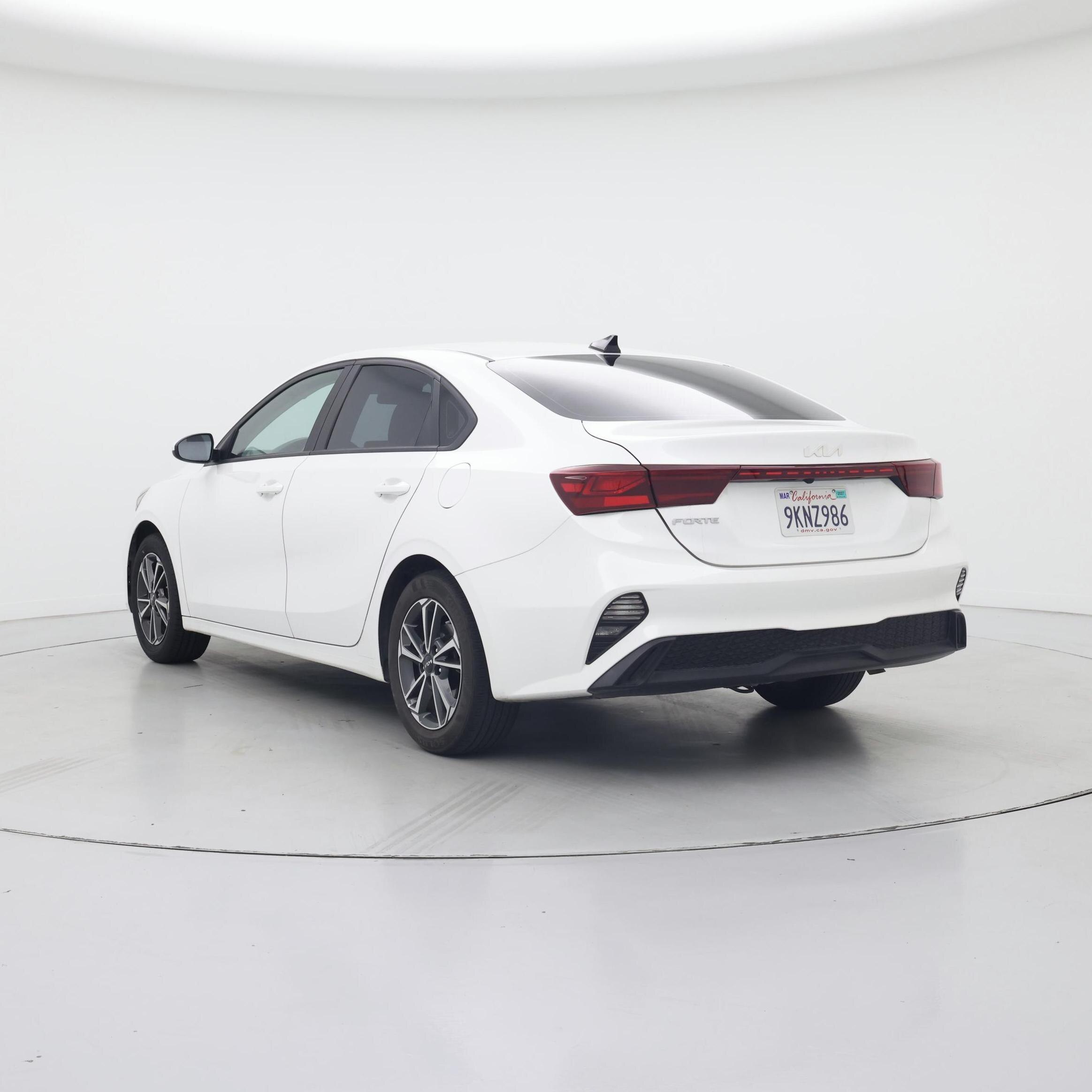 Thumbnail: 2023 Kia Forte - 2
