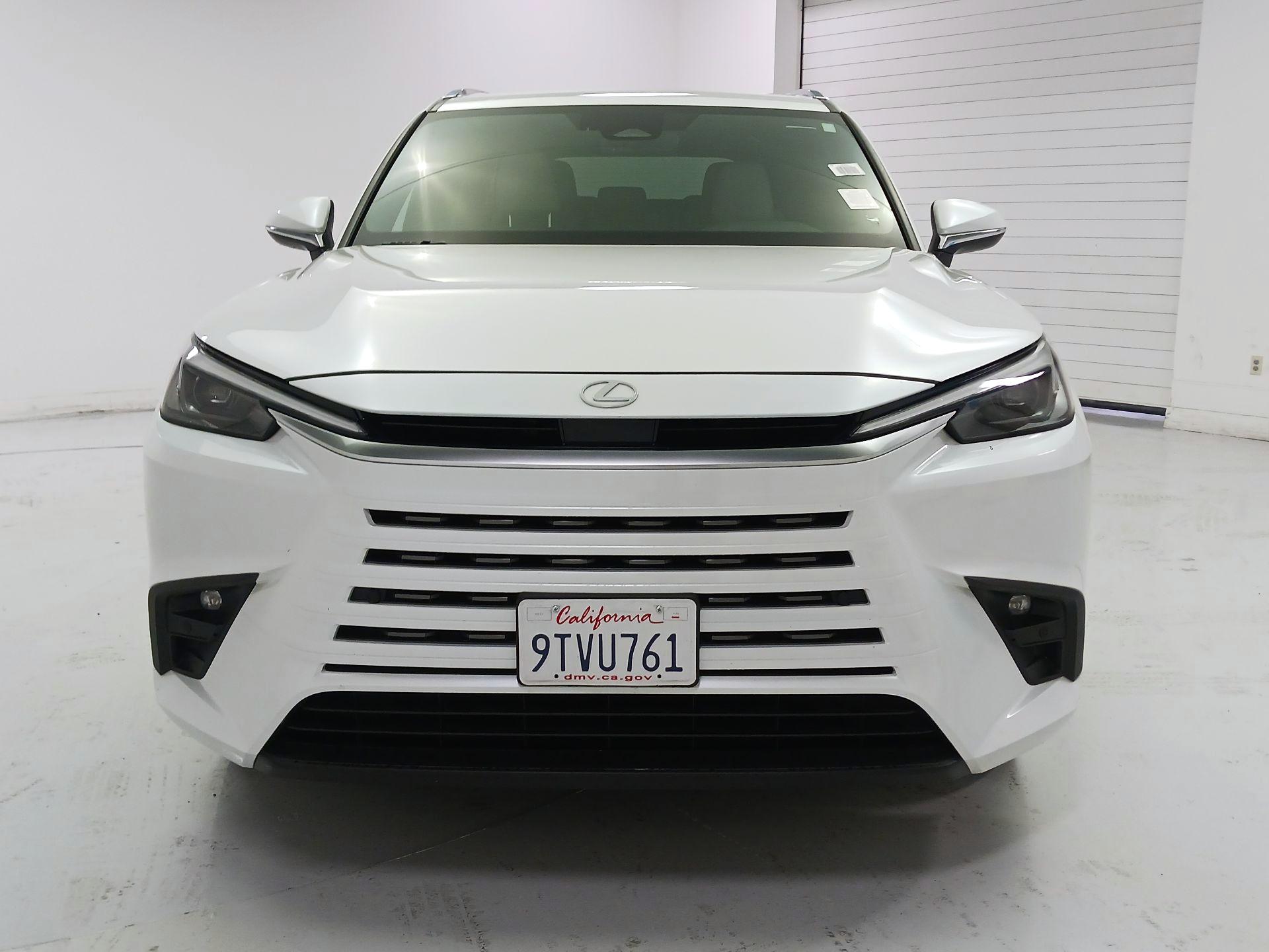 Thumbnail: 2025 Lexus TX - 2