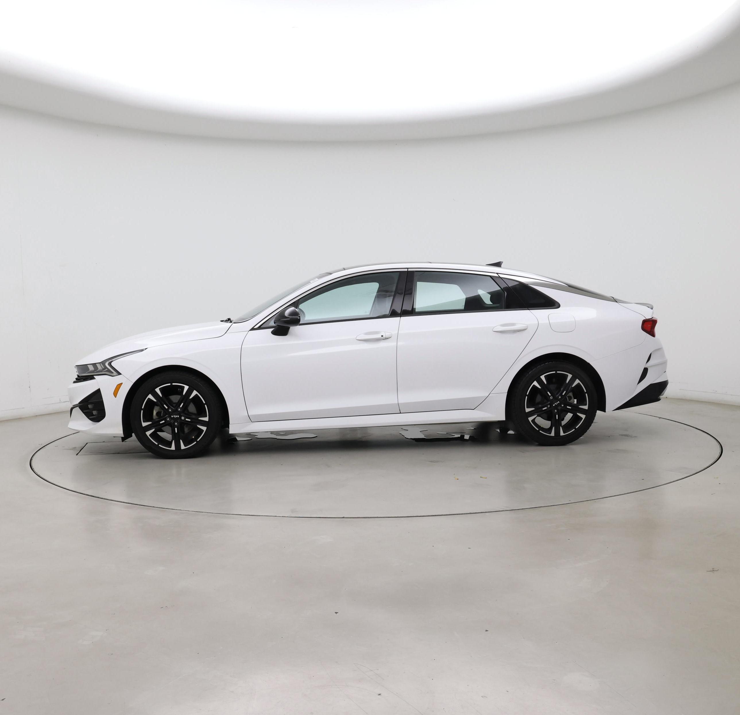 Thumbnail: 2022 Kia K5 - 3