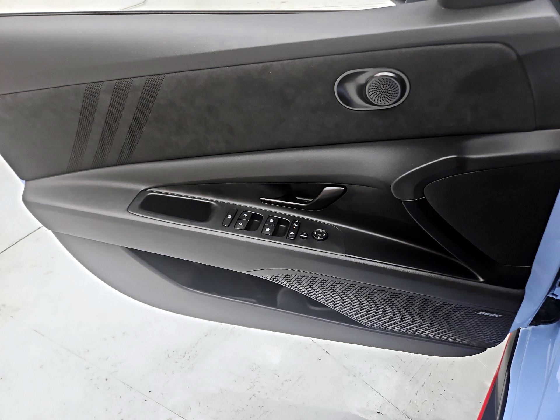 Thumbnail: 2025 Hyundai Elantra - 12