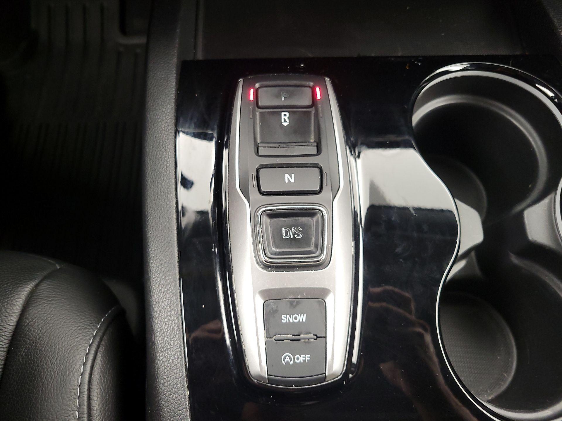 Thumbnail: 2019 Honda Pilot - 15