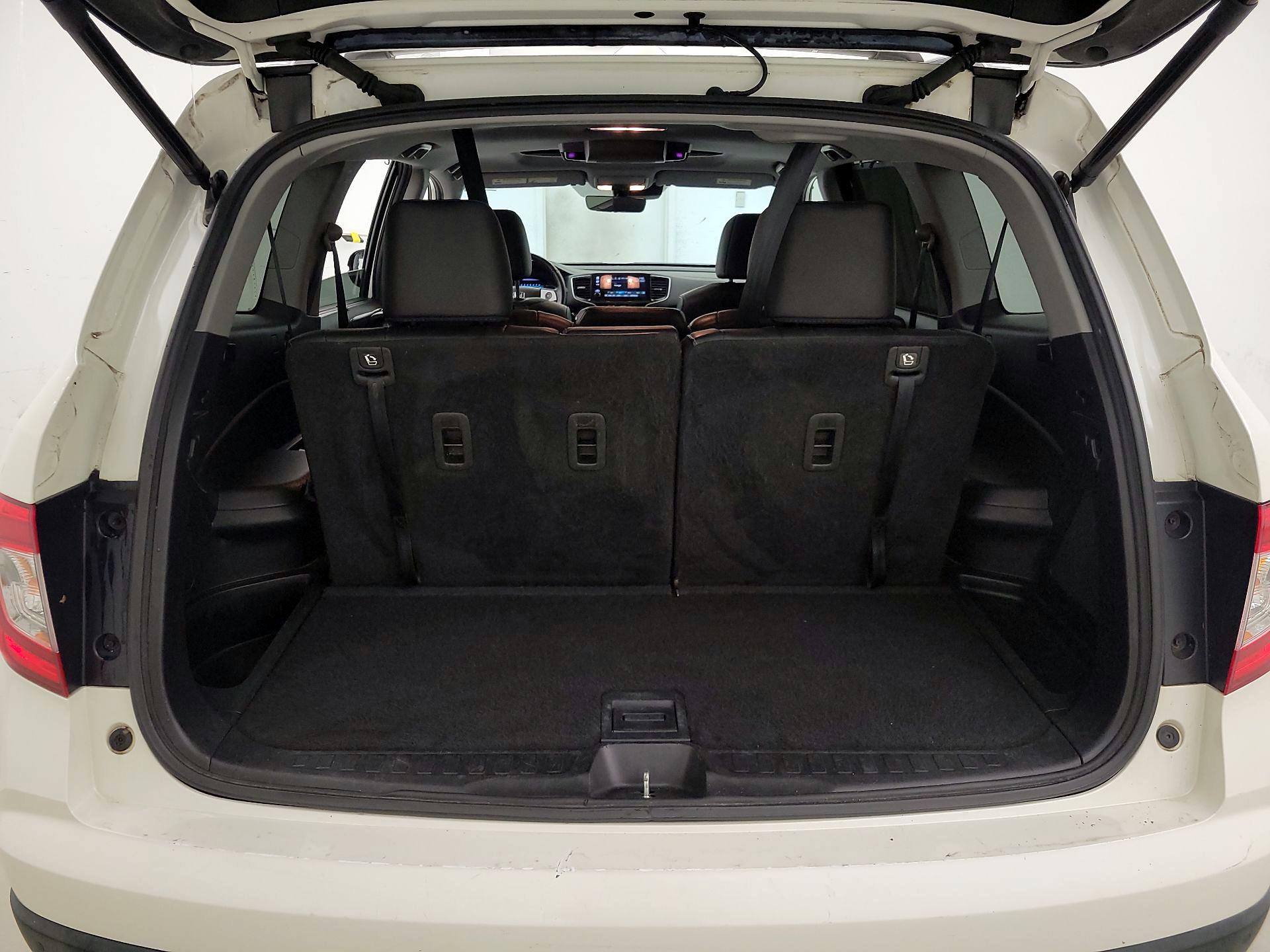 Thumbnail: 2019 Honda Pilot - 18