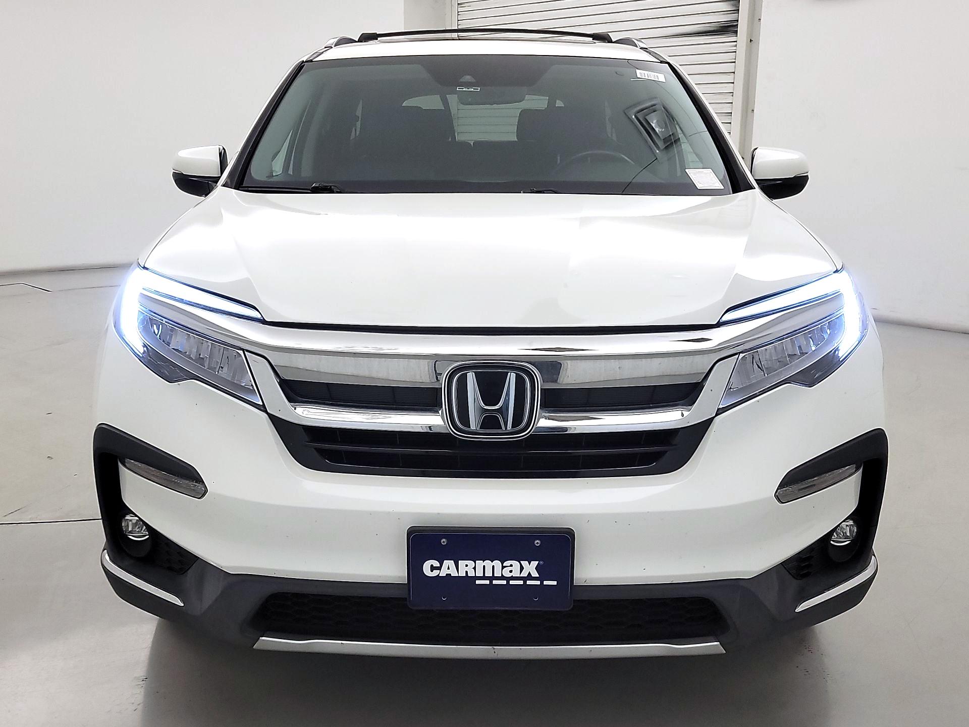 Thumbnail: 2019 Honda Pilot - 2
