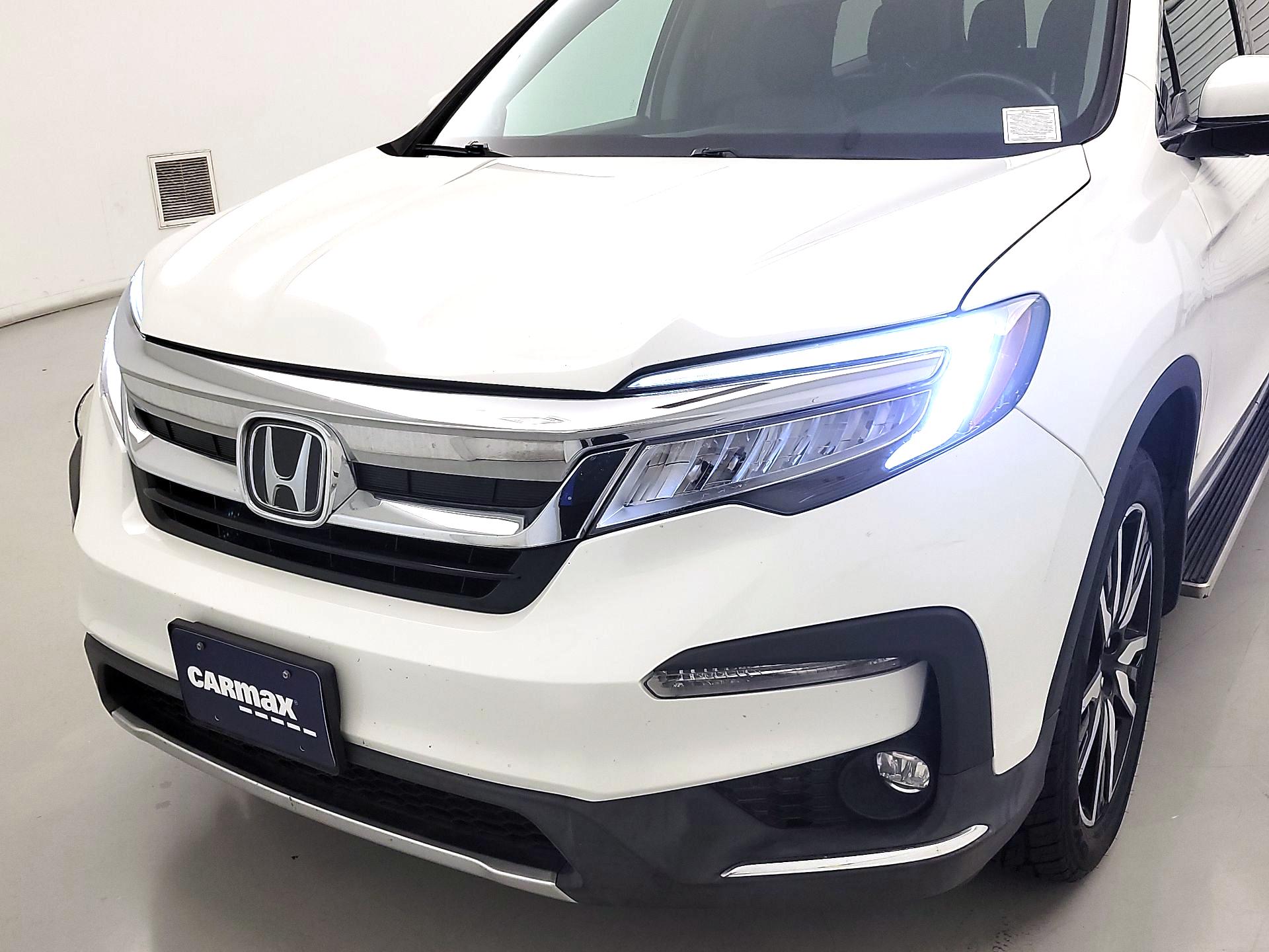 Thumbnail: 2019 Honda Pilot - 3
