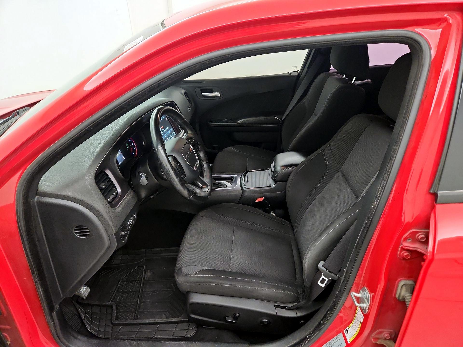 Thumbnail: 2017 Dodge Charger - 11