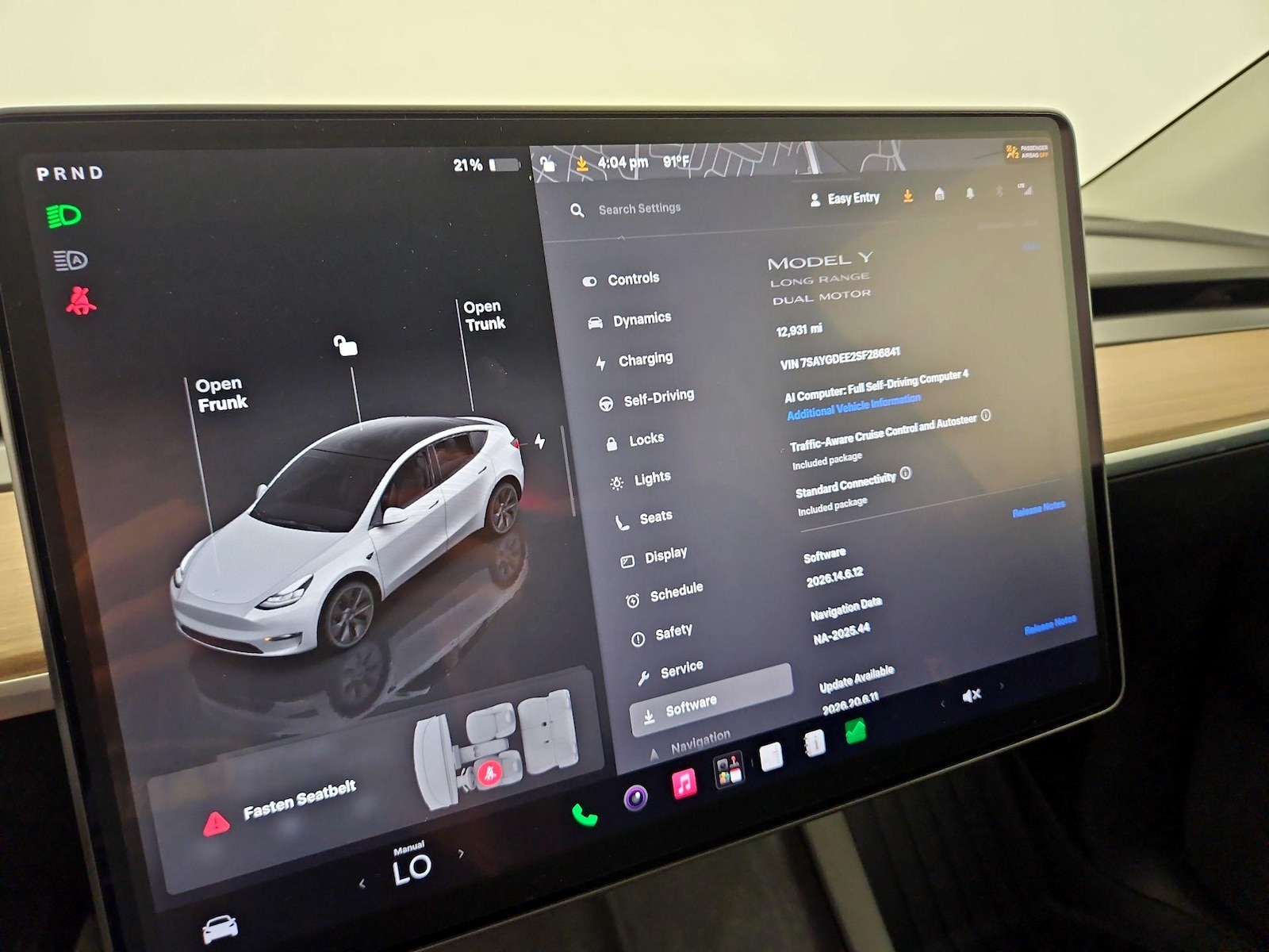 2025 Tesla Model Y Long Range - Photo 14