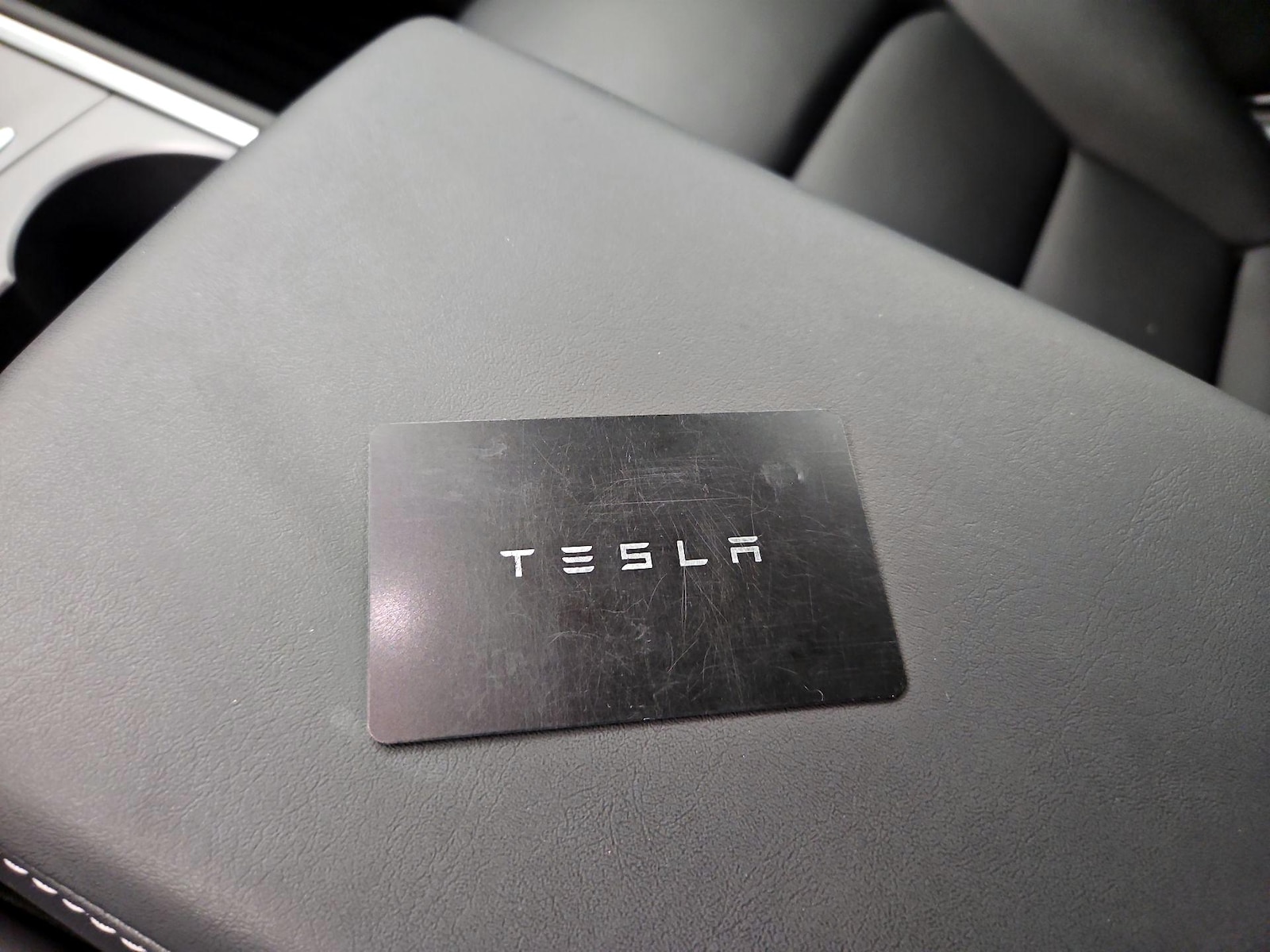 2025 Tesla Model Y Long Range - Photo 23