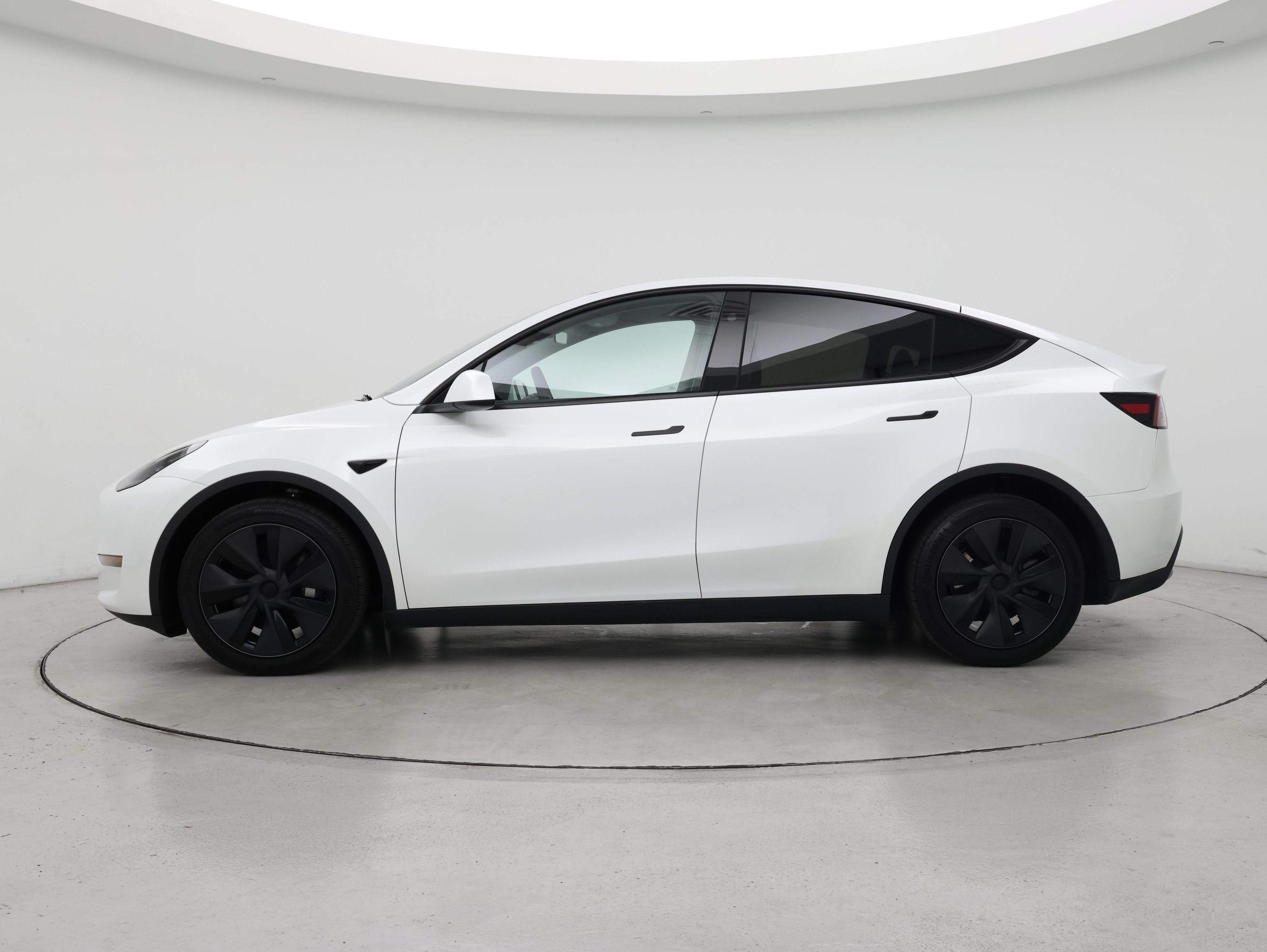 Thumbnail: 2025 Tesla Model Y - 3