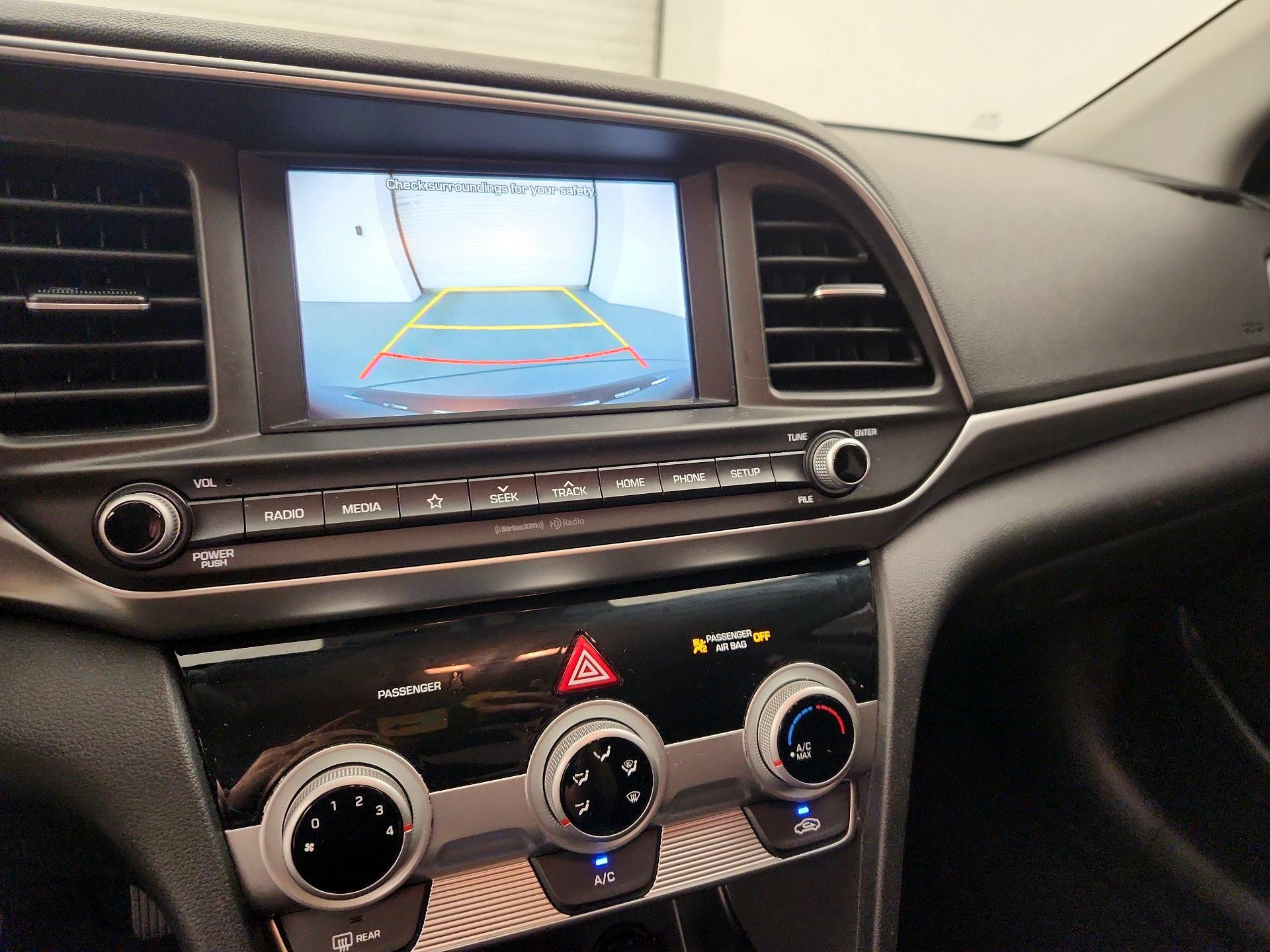 Thumbnail: 2019 Hyundai Elantra - 14
