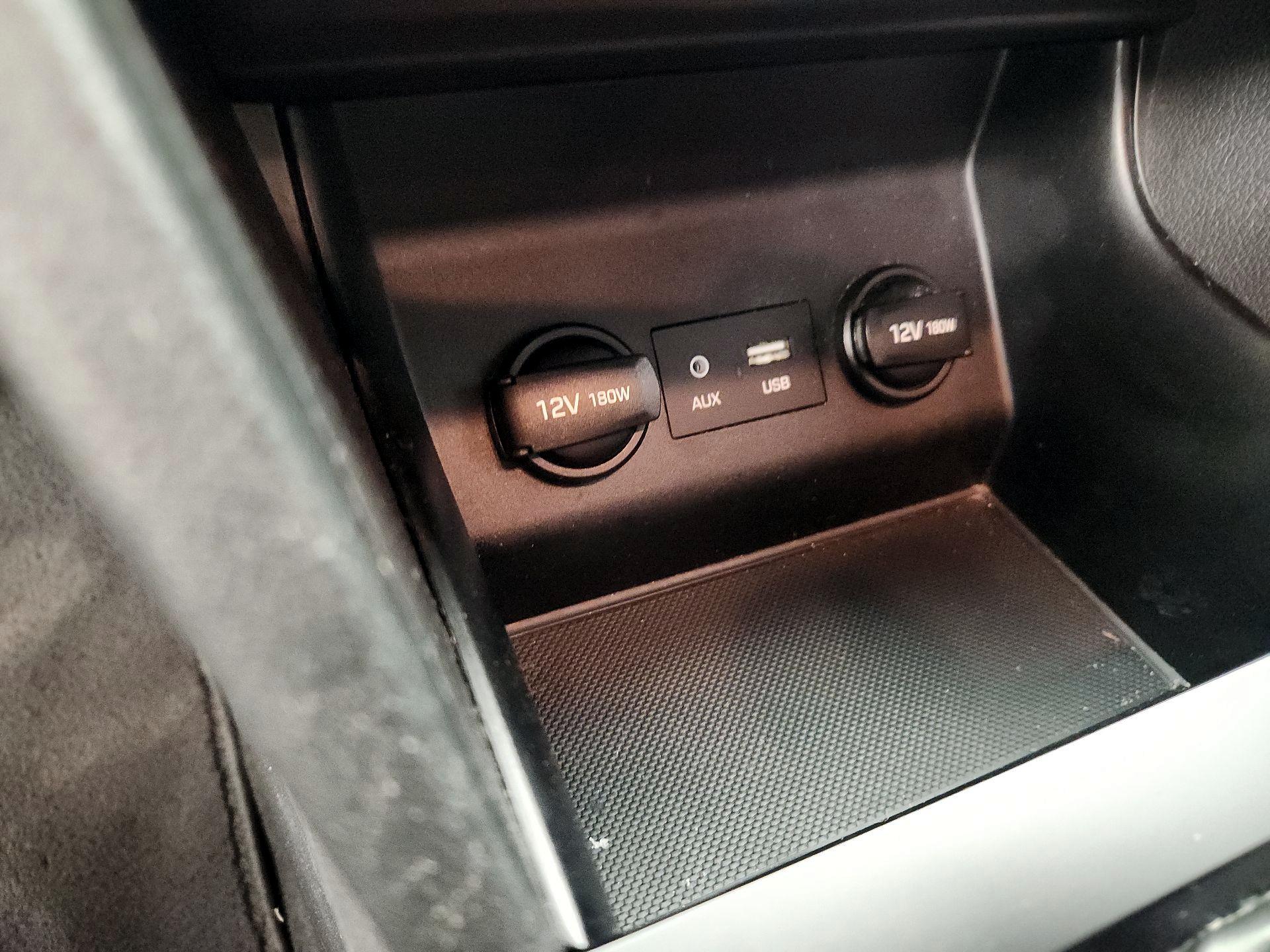 Thumbnail: 2019 Hyundai Elantra - 18